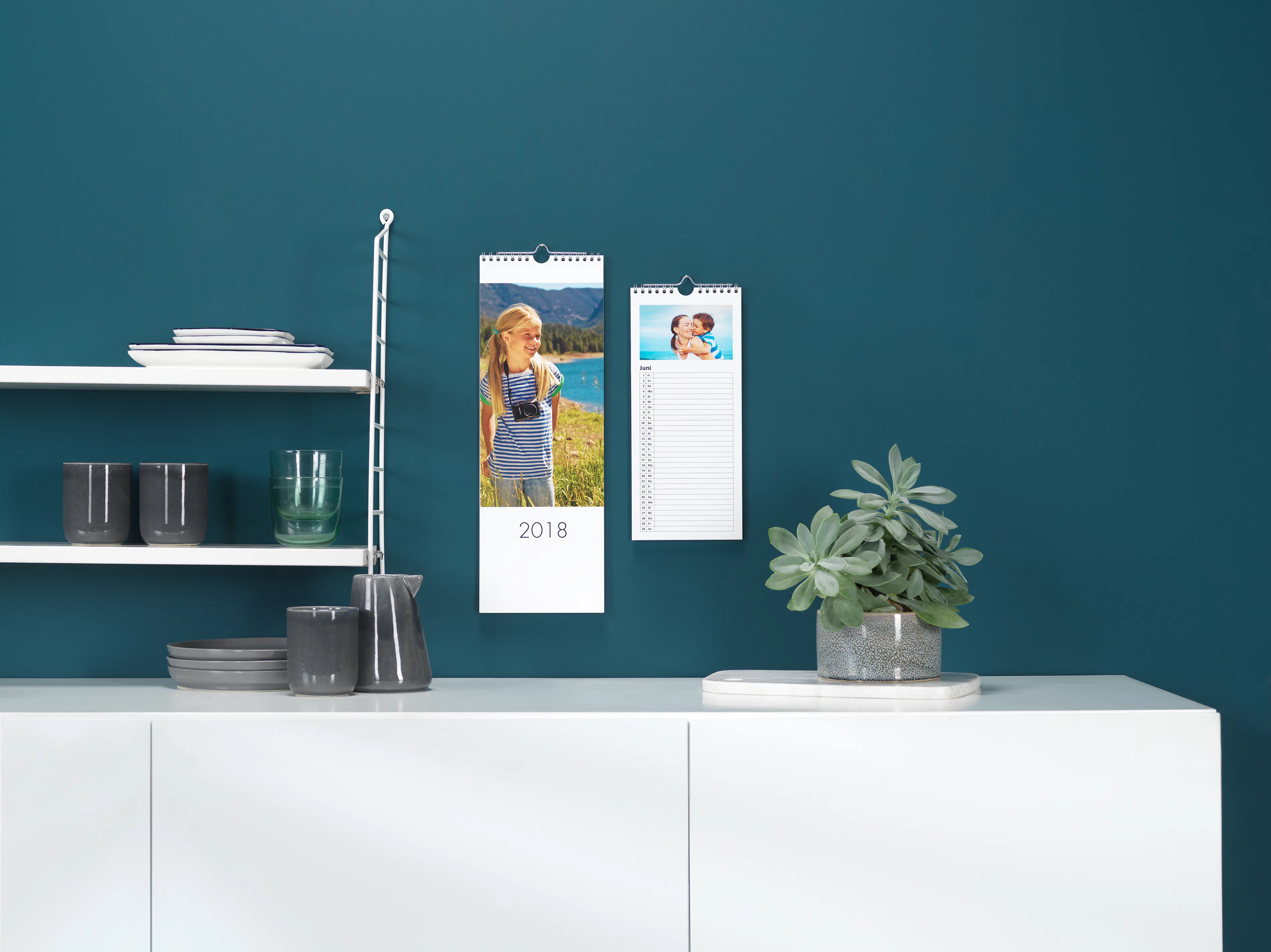 Kitchen Calendar: For a lean overview in a small kitchen space Kitchen Calendar: For a lean overview in a small kitchen space