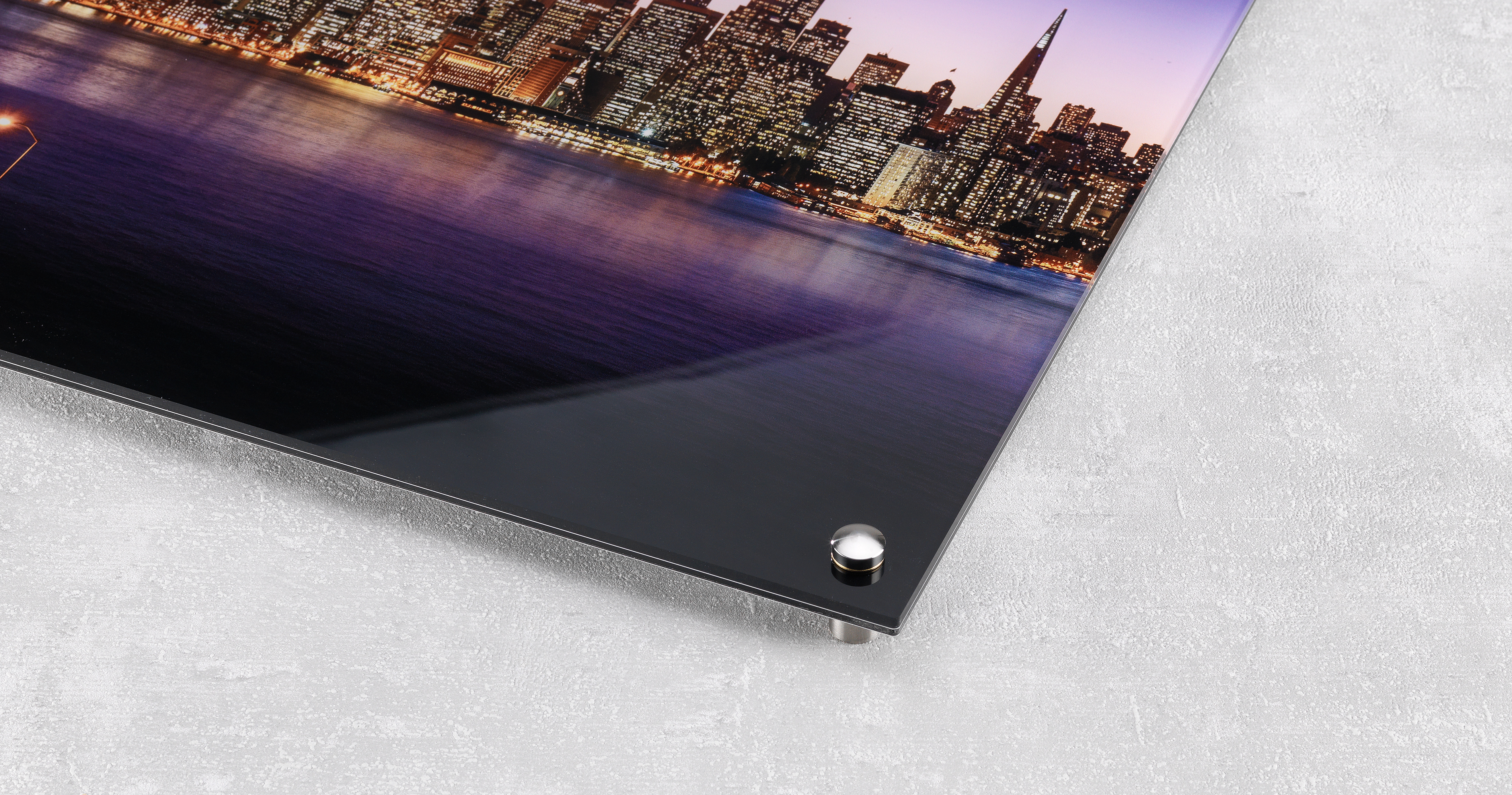 Gallery Print with Screw System