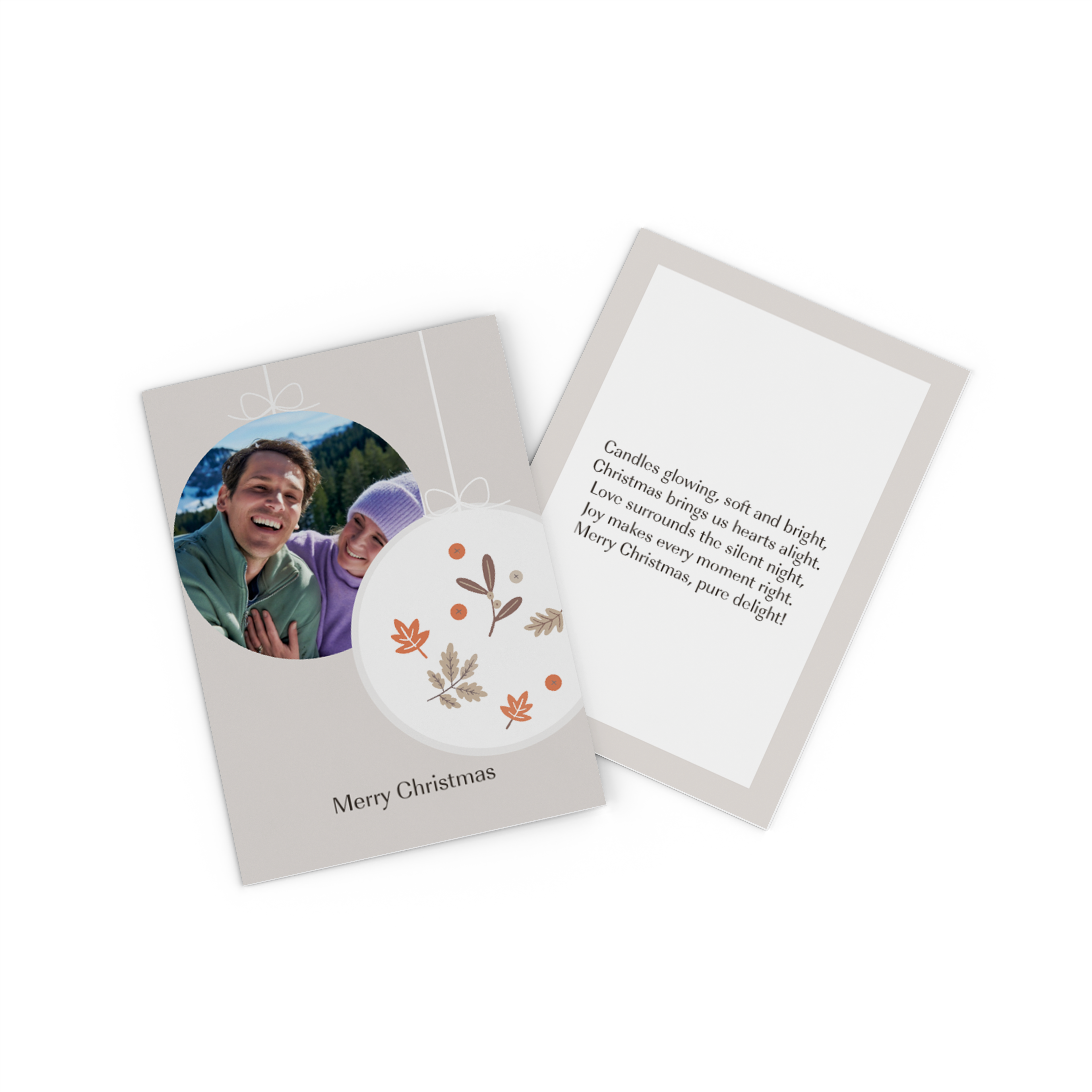 Carte de Noël personnalisée avec une photo de couple à la neige.