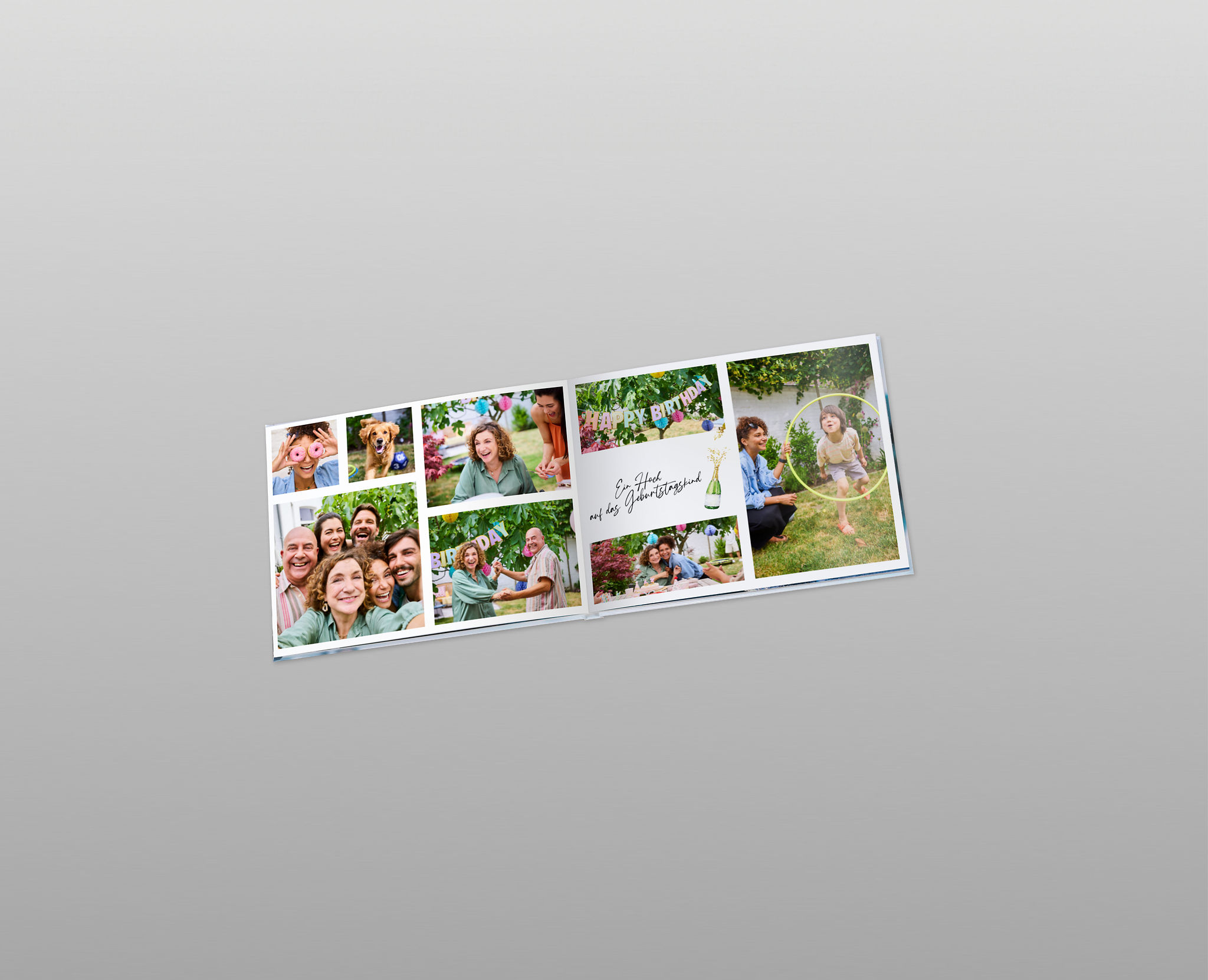 Aufgeklapptes Fotobuch mit Geburtstagsbildern und einem Schriftzug "Ein Hoch auf das Geburtstagskind". Neben dem Schriftzug sieht man eine Clipart von einer Sektflasche. 
