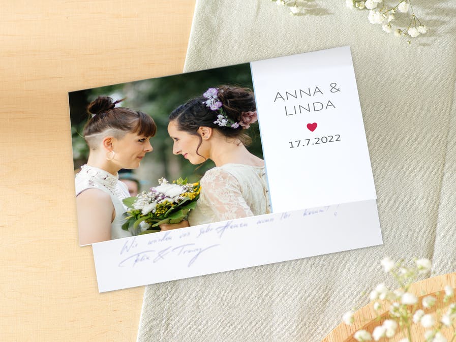 Tarjeta con fotos personalizada plegable como invitación a una boda