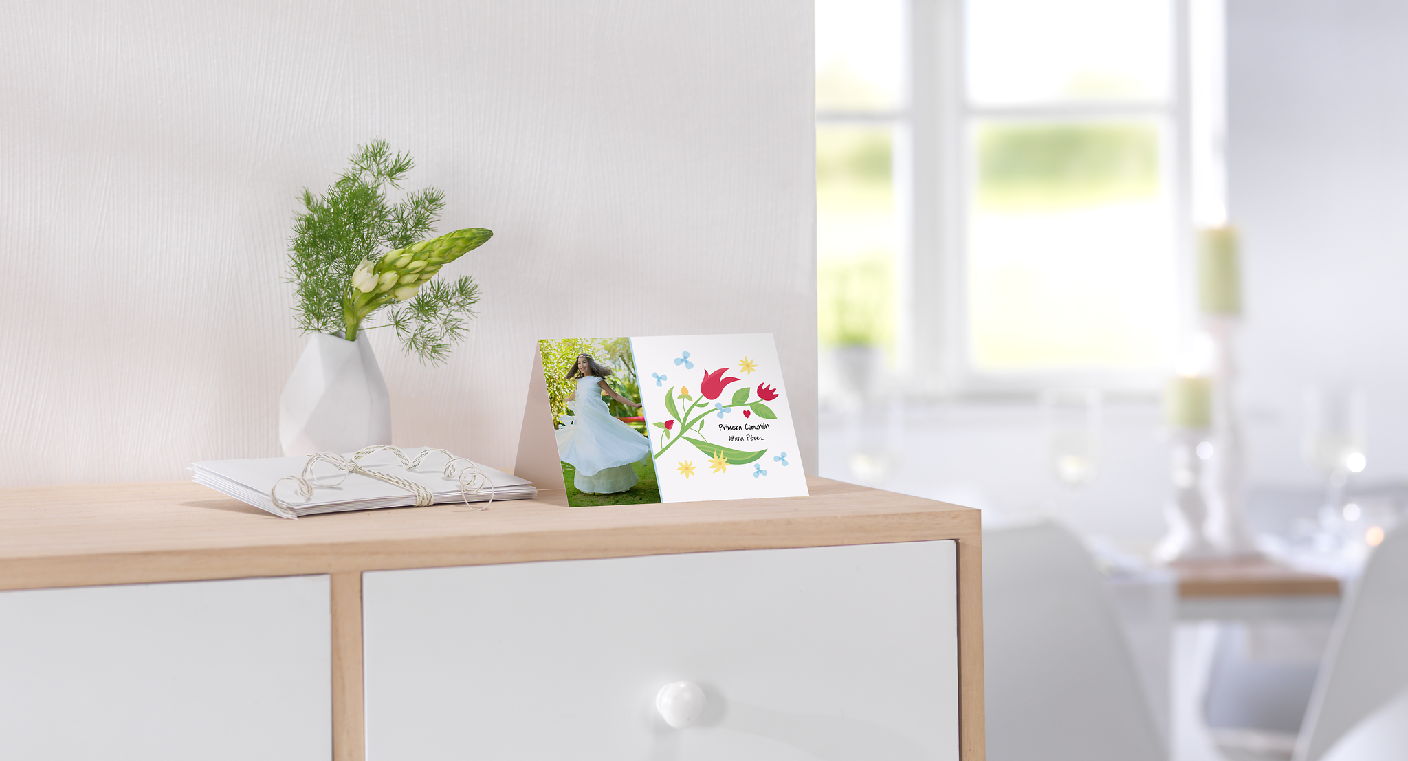 Tarjeta de invitación de comunión en ambiente