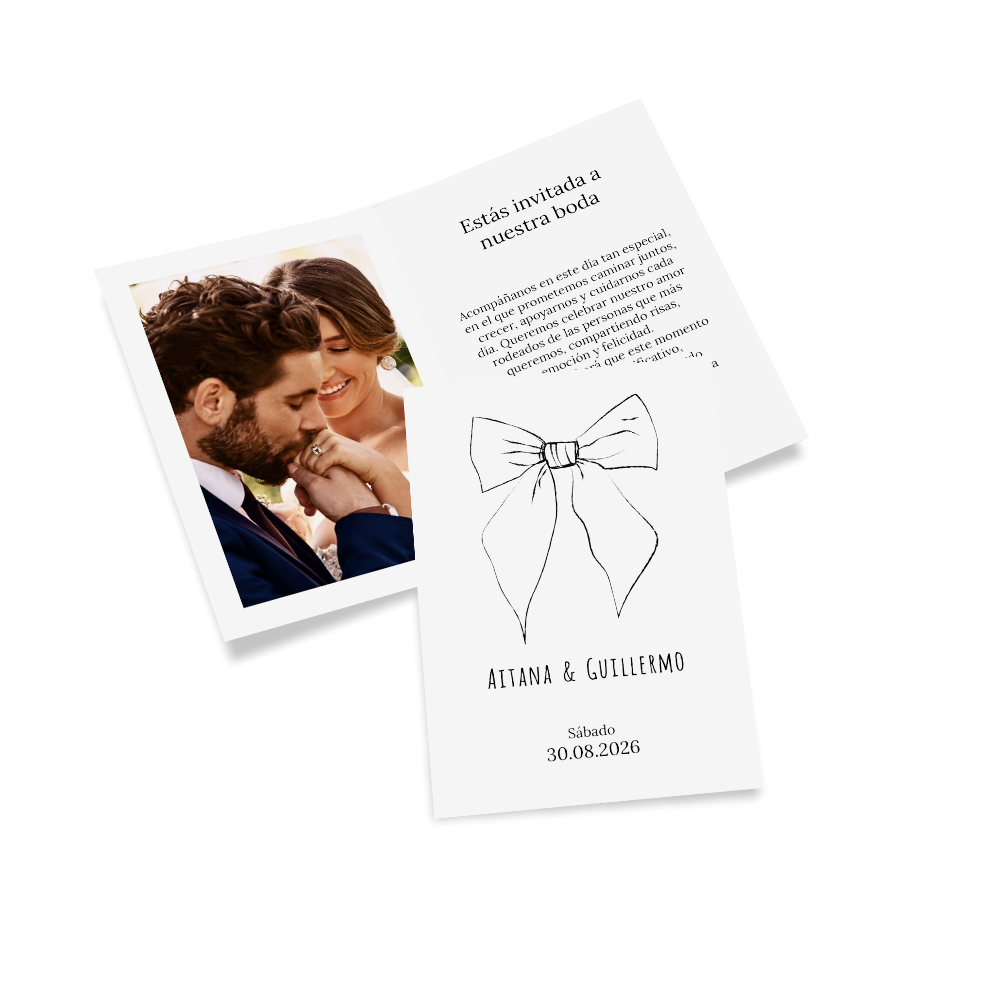 Tarjeta plegable con papel kraft como invitación de boda