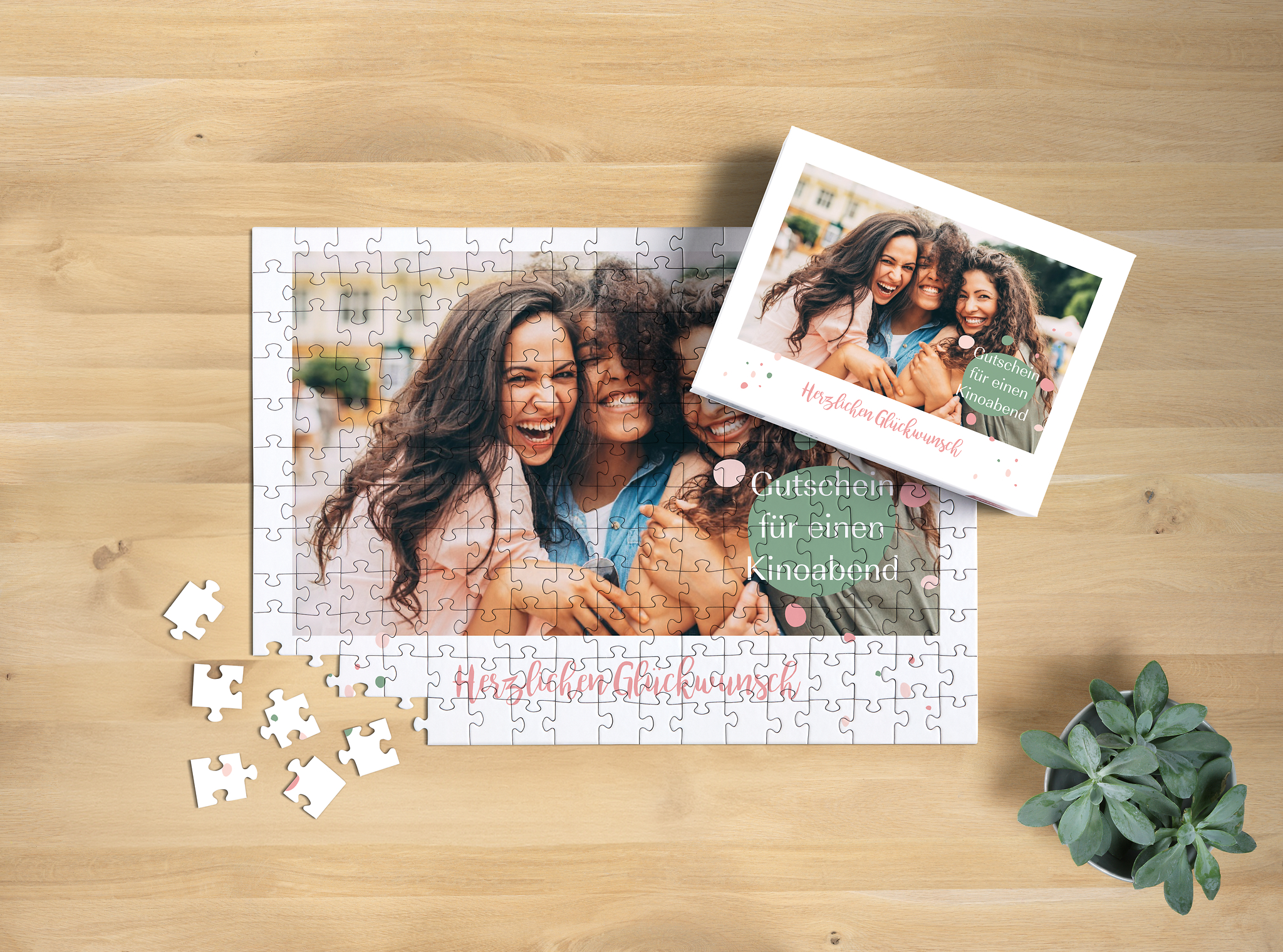 Gutscheinpuzzle mit 200 Teilen mit einem Foto von drei Freundinnen, die sich umarmen.