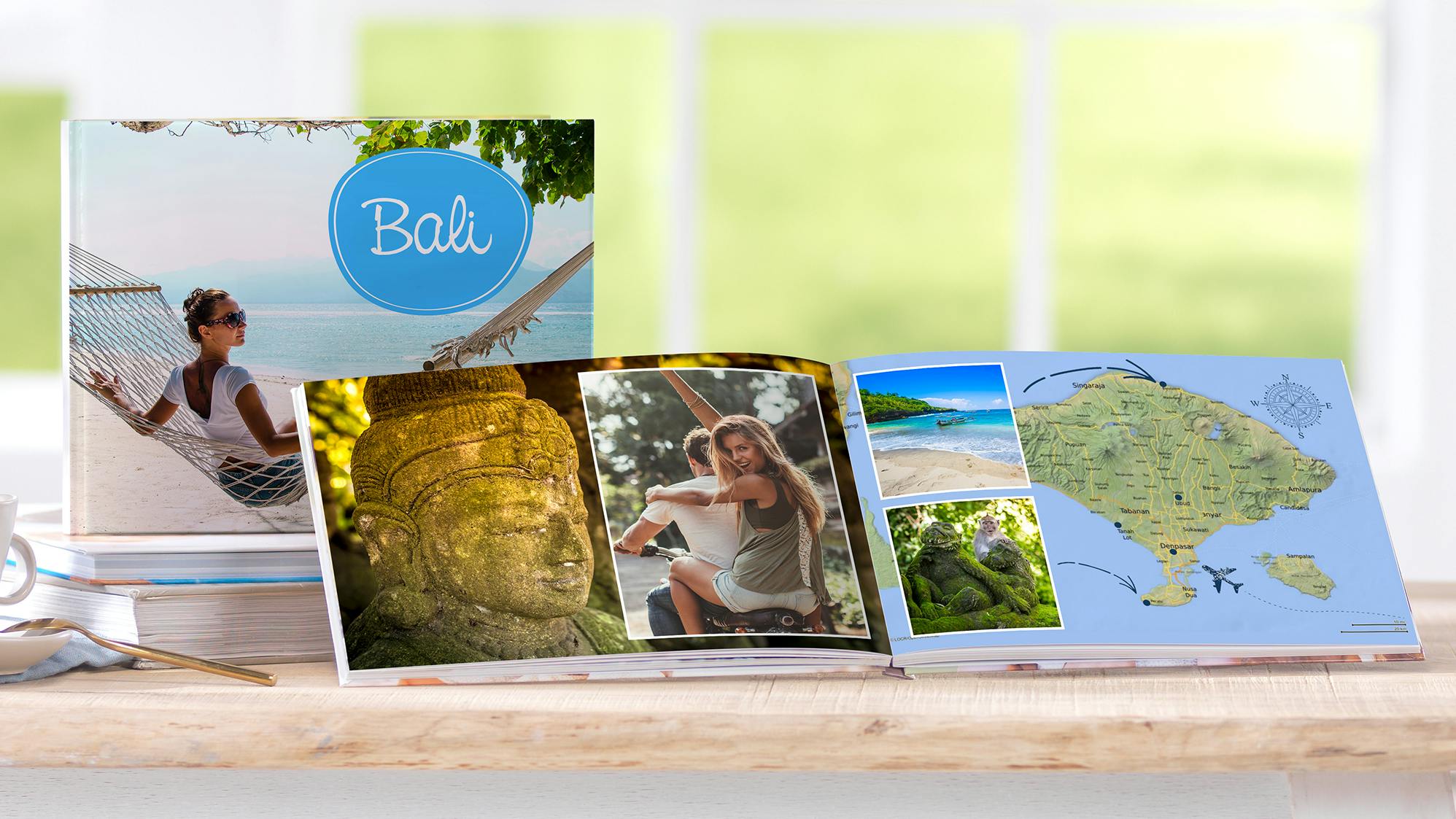 Reise-Fotobuch über Bali Ein Fotobuch mit Bildern von Bali und einer Landkarte mit eingefügter Reiseroute