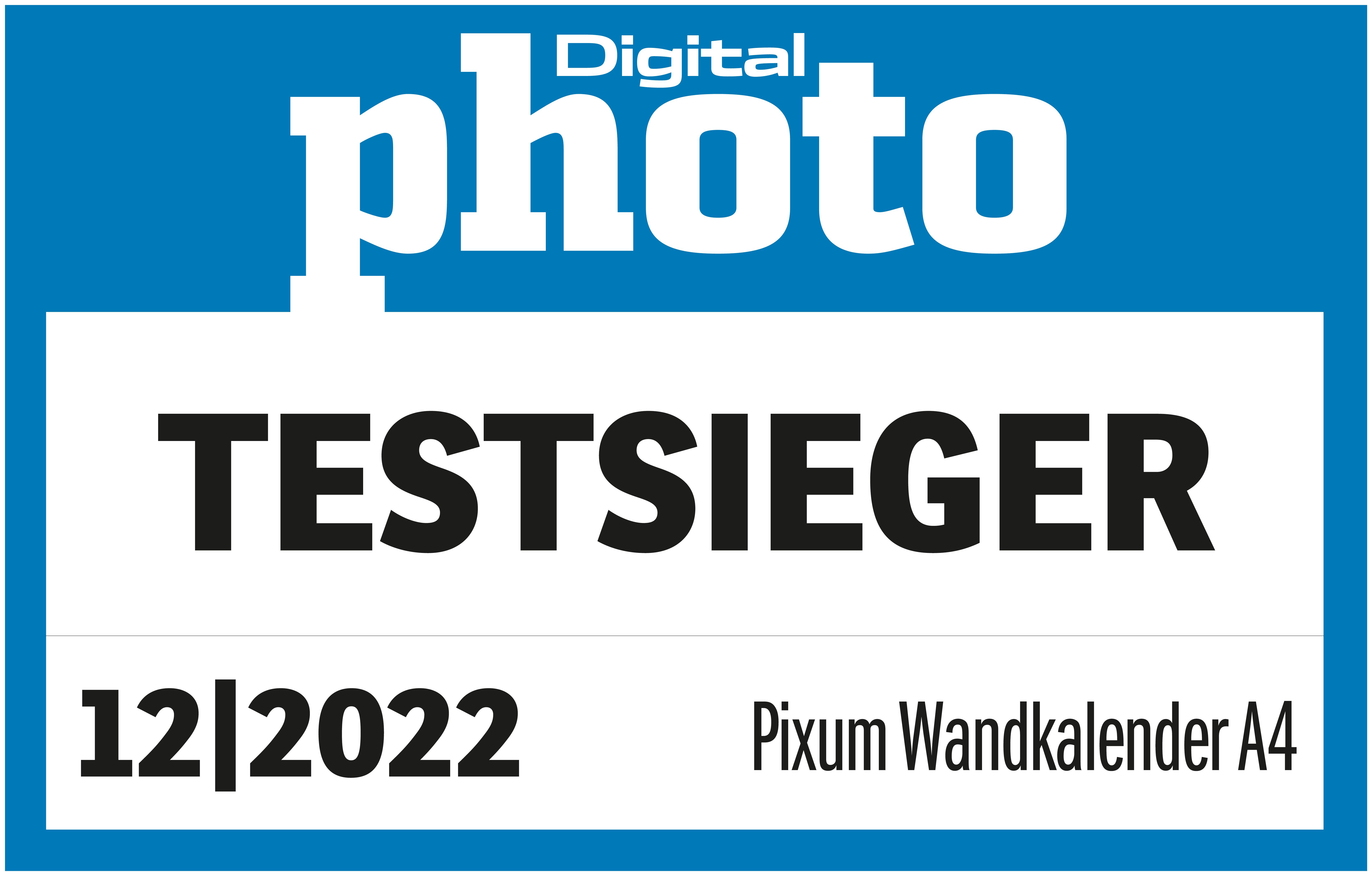 Auszeichnung "TESTSIEGER" von DigitalPHOTO in der Ausgabe 12/2022 für den Pixum Fotokalender A4 hoch