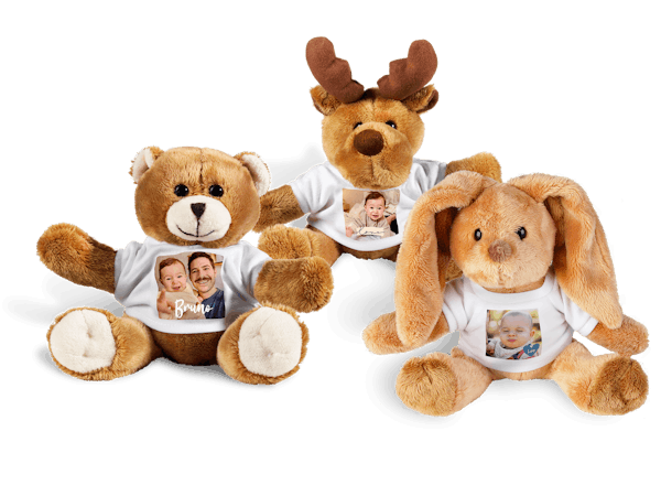 Knuffel met foto Drie knuffels met foto inde vorm van een teddybeer, een konijn en een eland.