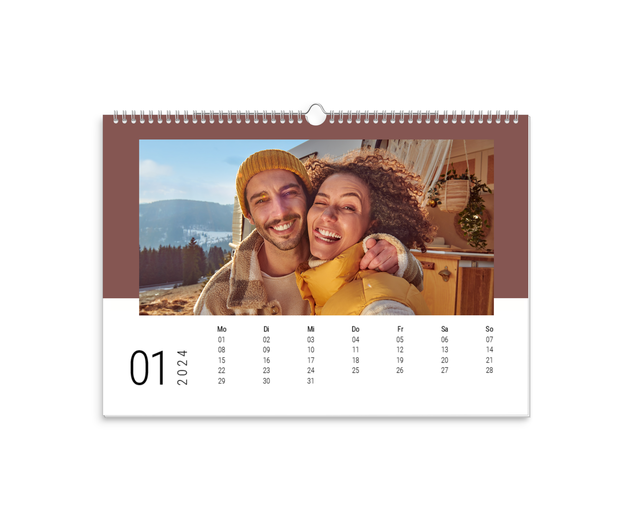 Wandkalender im Querformat mit Design und dem Bild von einem Pärchen