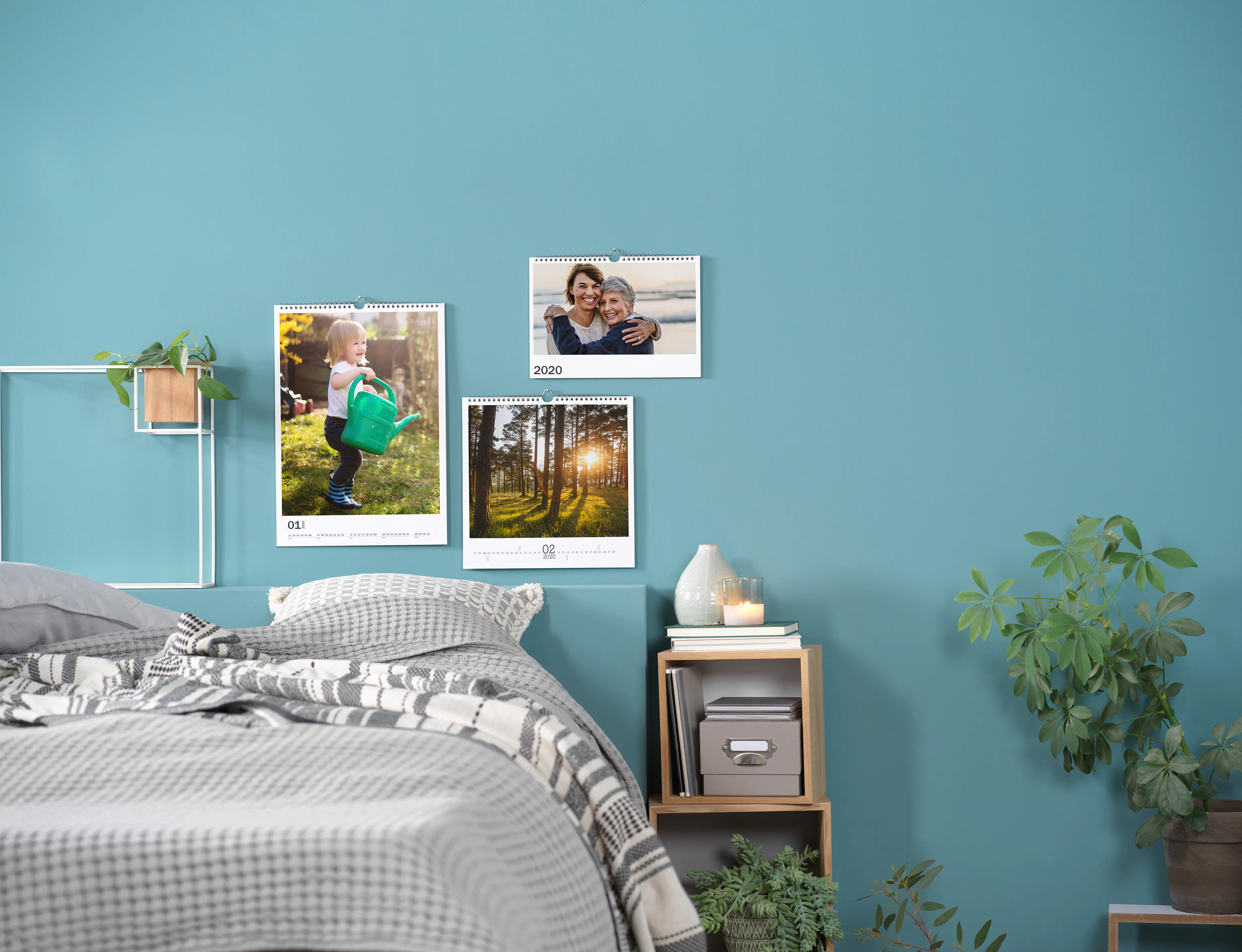 Heading towards a busy year? How about making a wall planner for each family member to arrange the calendars to a beautiful wall gallery? Heading towards a busy year? How about making a wall planner for each family member to arrange the calendars to a beautiful wall gallery?