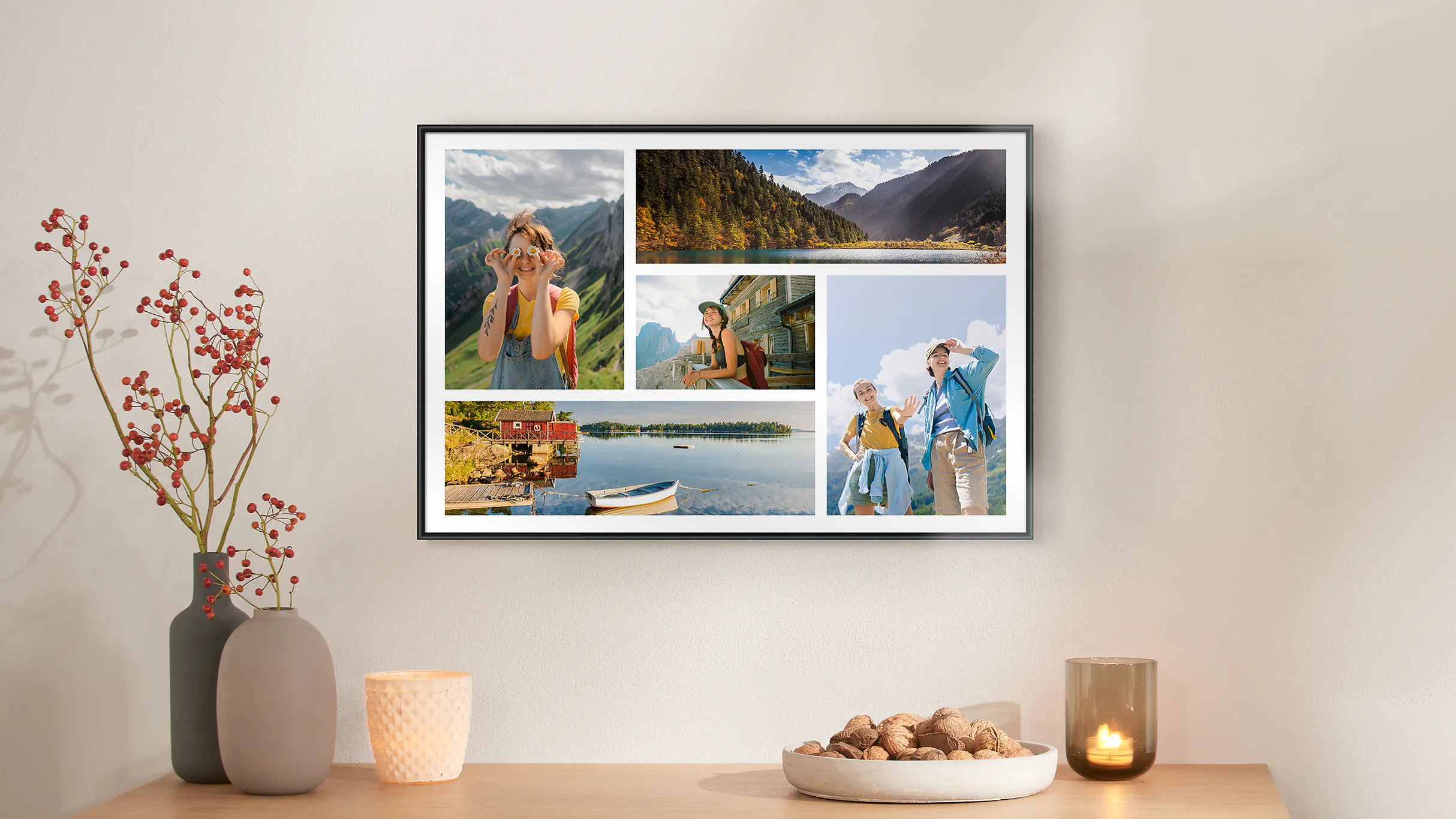 Fotoposter im Rahmen mit Fotocollage aus Familienbildern Fotoposter im Rahmen mit Fotocollage aus Familienbildern