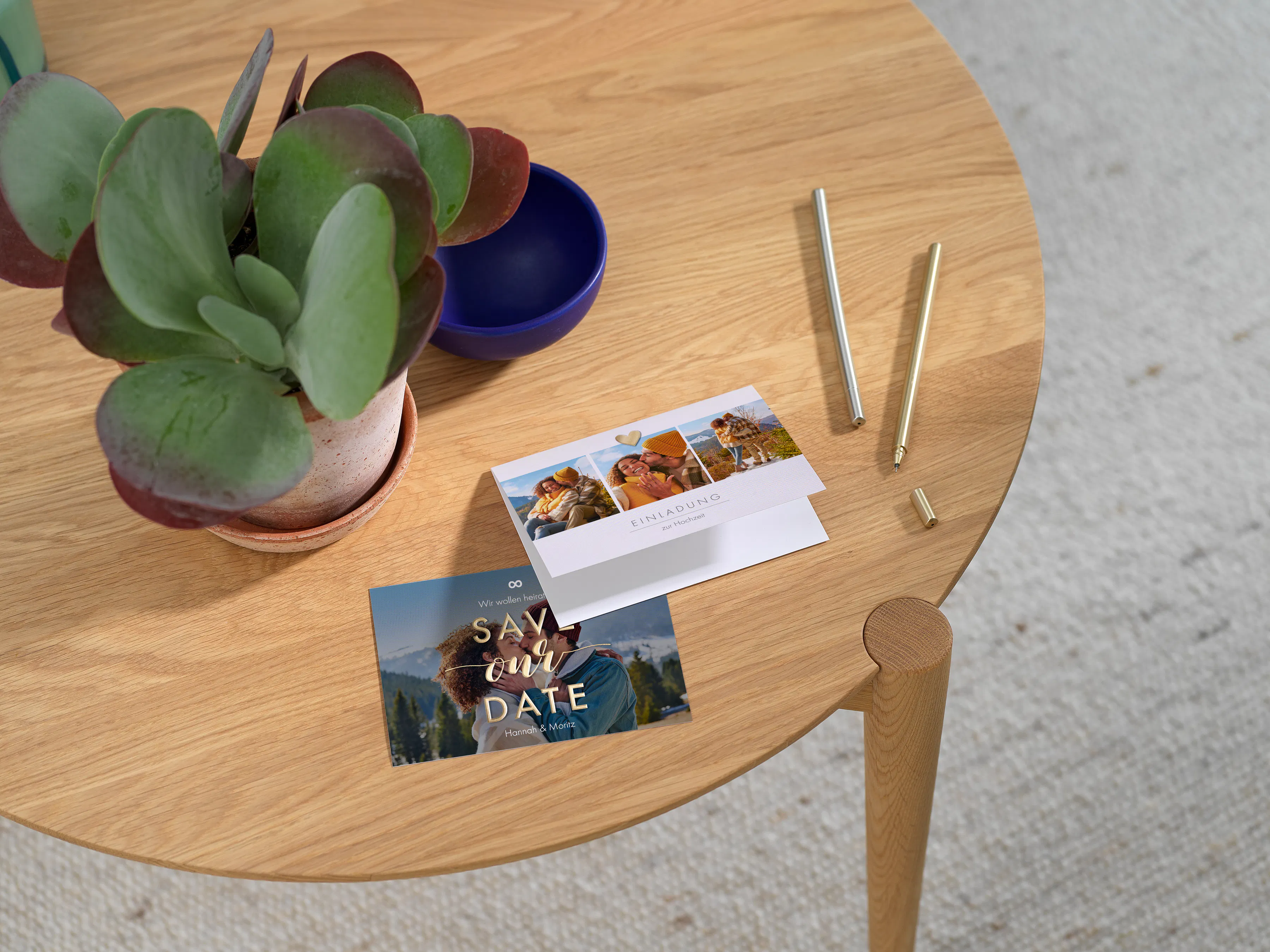 Design photo greeting cards