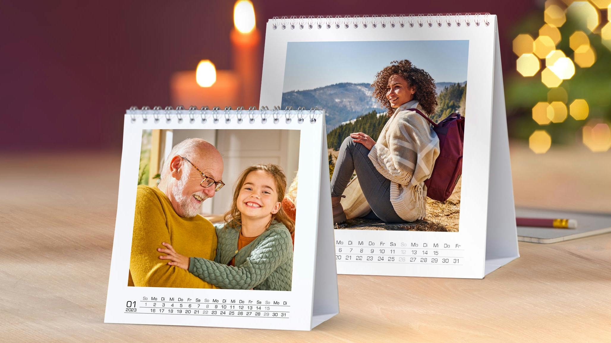 Calendario da tavolo Pixum in due diversi formati con sfondo natalizio