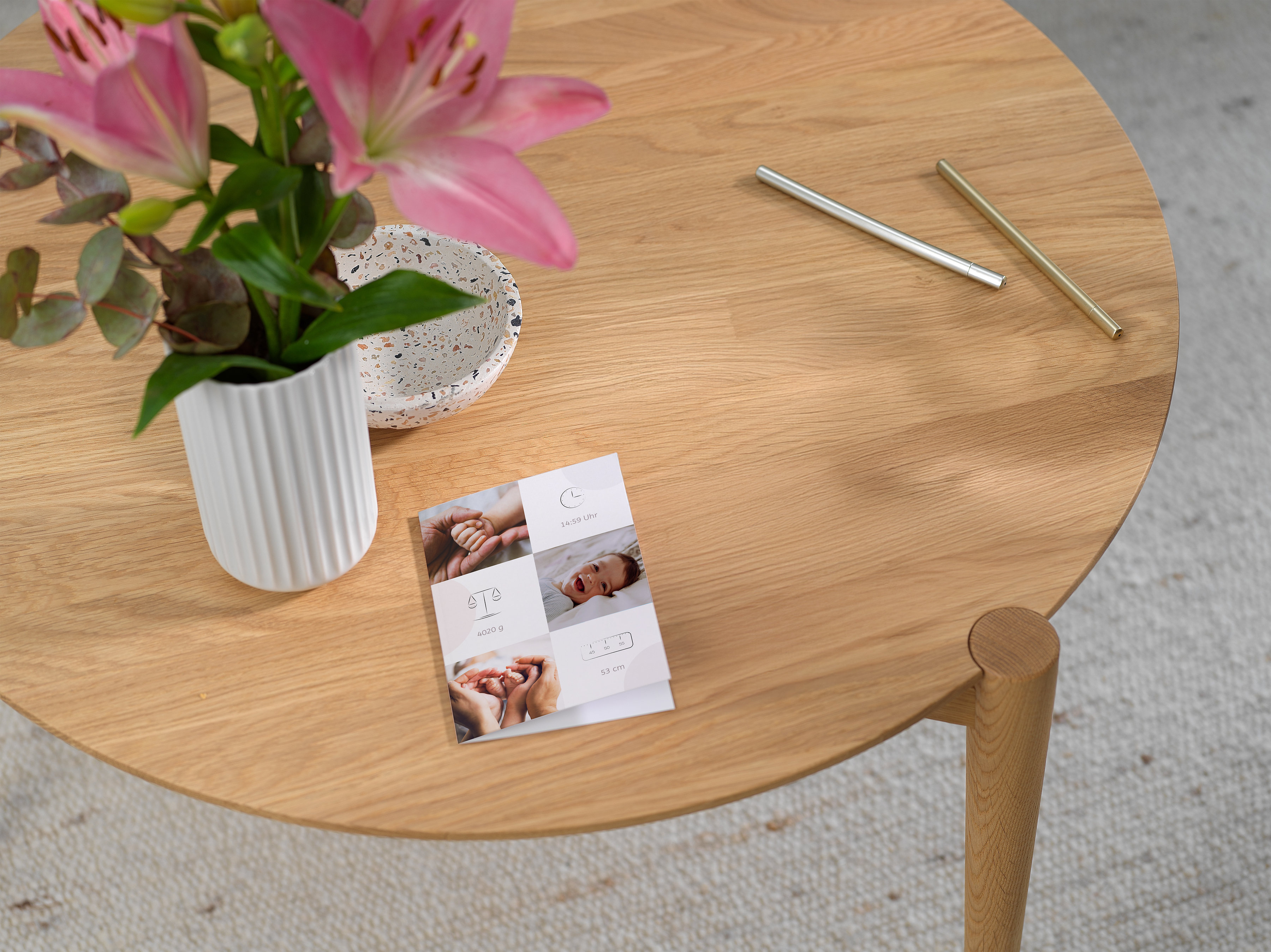 Tarjeta plegable de nacimiento personalizada