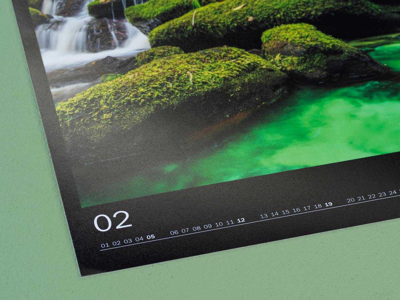 Detailansicht eines Fotokalenders mit Fotopapier matt