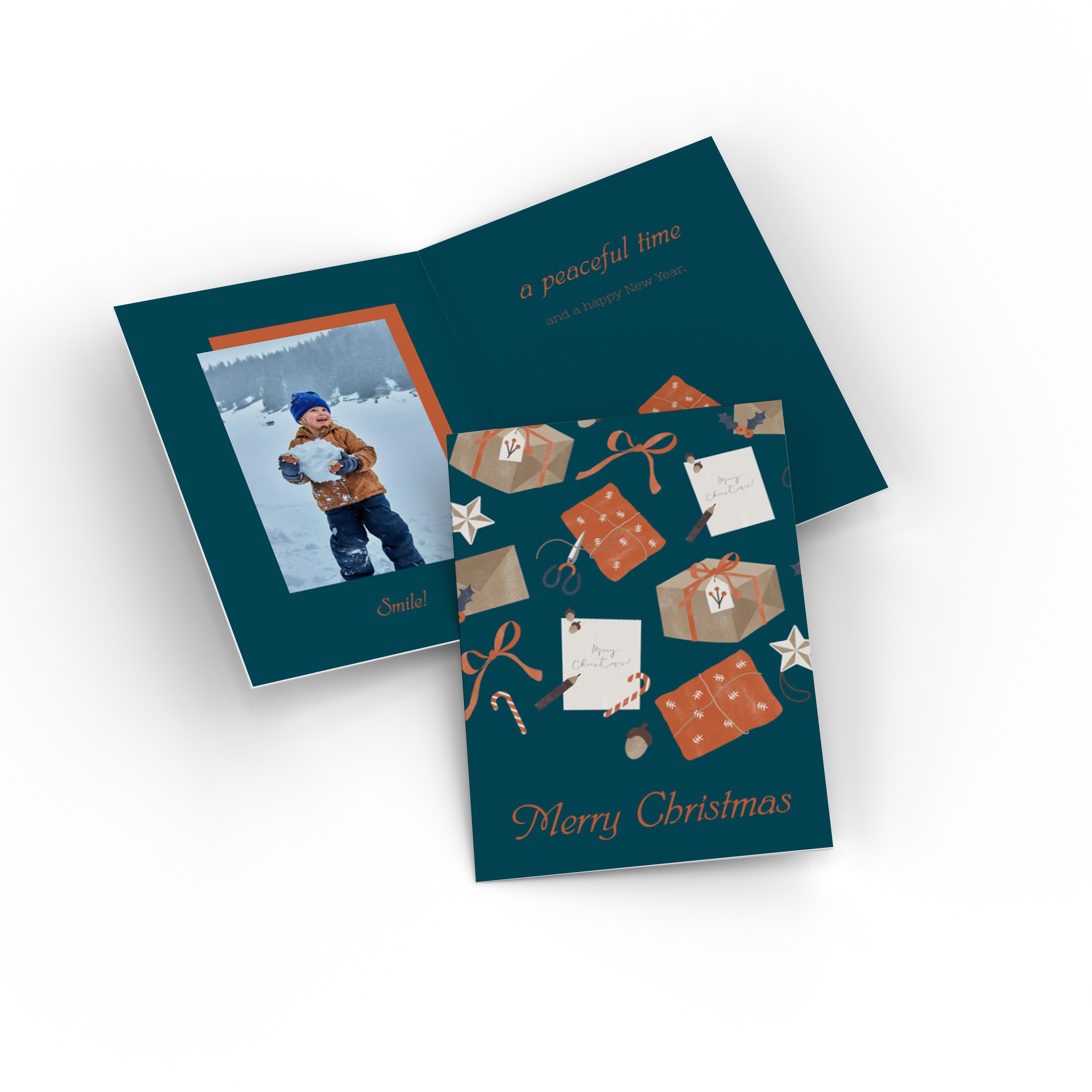 Carte de Noël personnalisée avec la photo d’un petit garçon dans la neige.