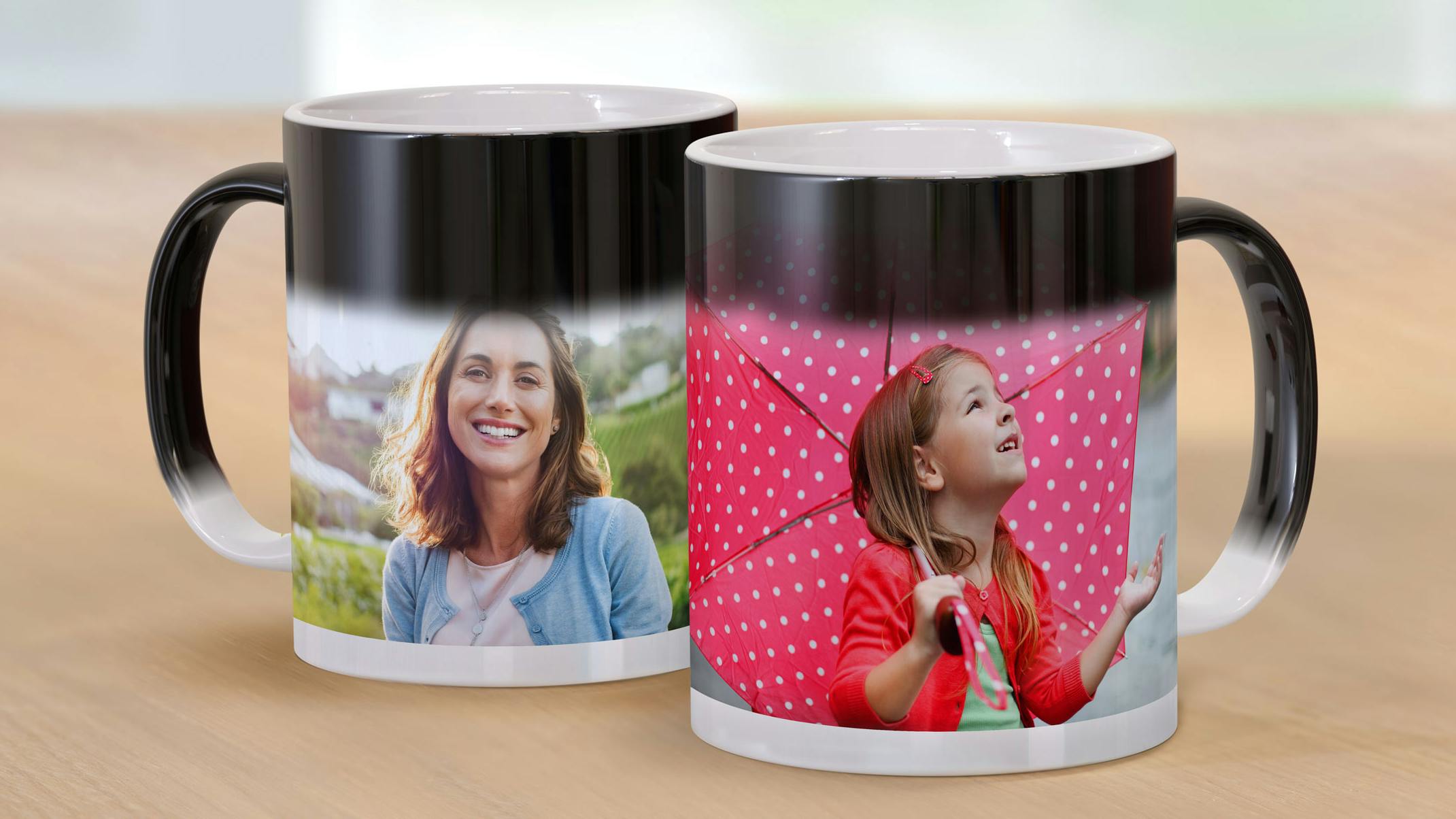 Tasse magique avec photo d'une petite fille et d'une femme