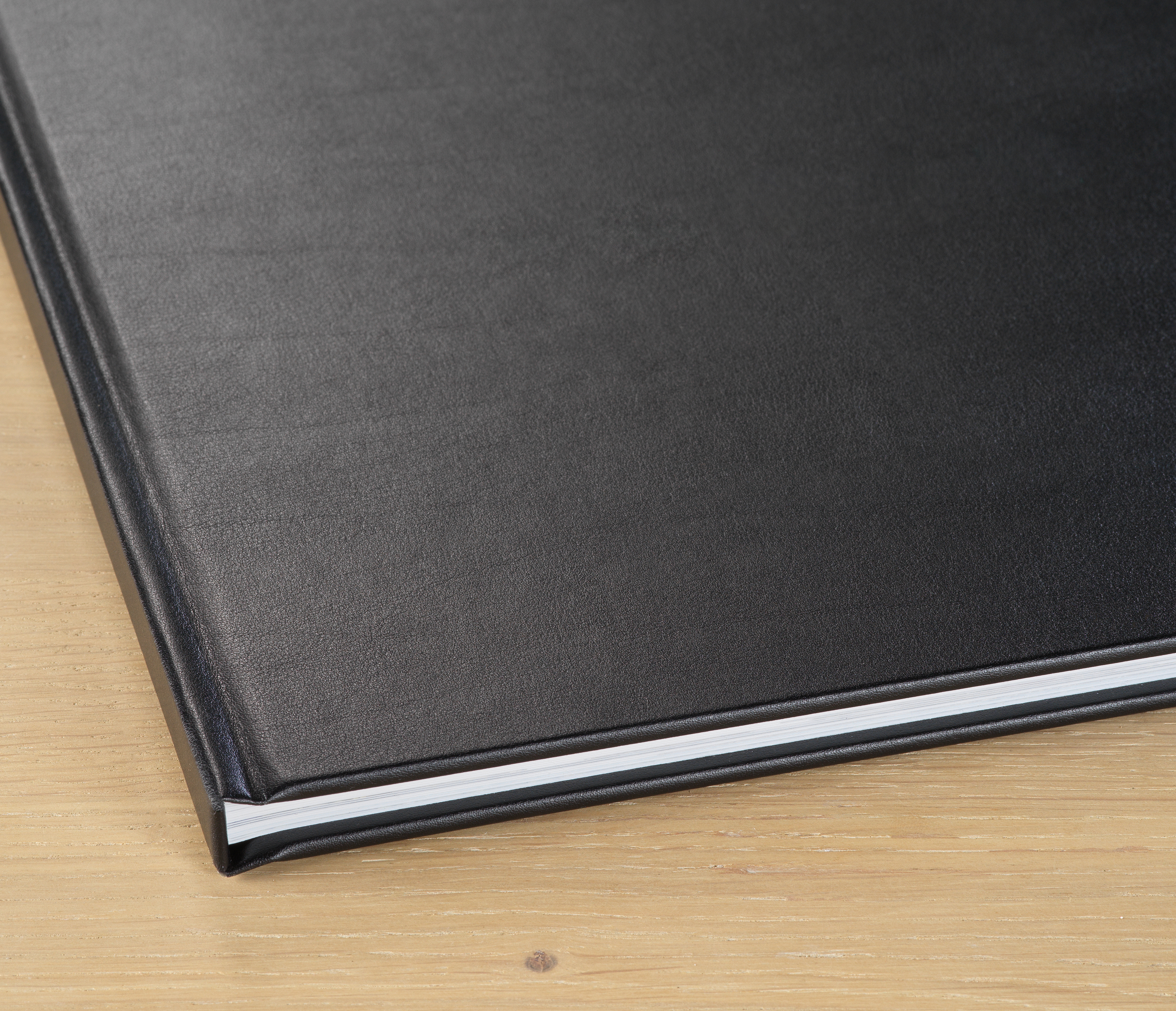 Pixum Fotobuch im Ledereinband schwarz