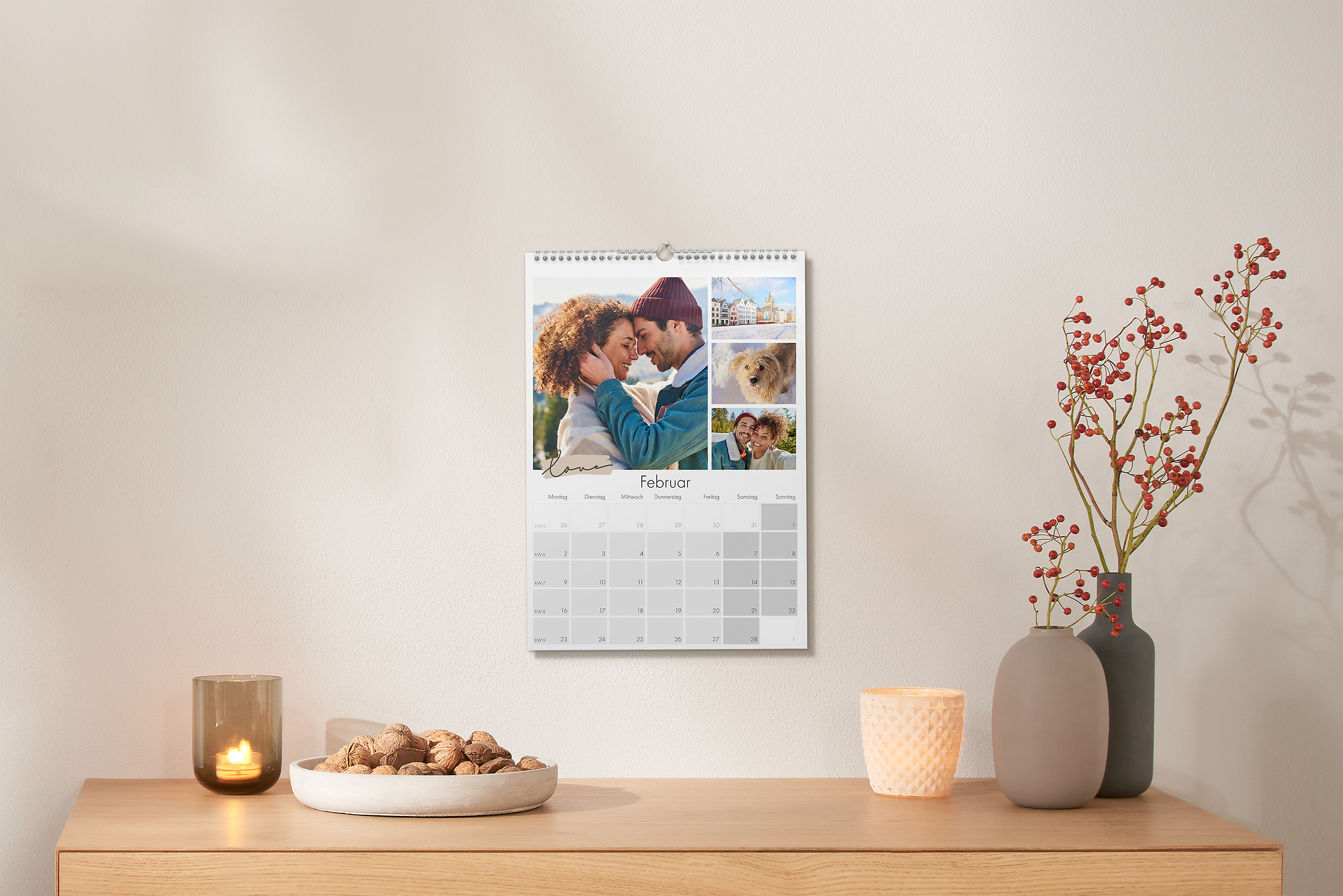 A3 Foto-Kalender mit großem Kalendarium für Termin und einer Fotocollage aus Pärchenbildern.