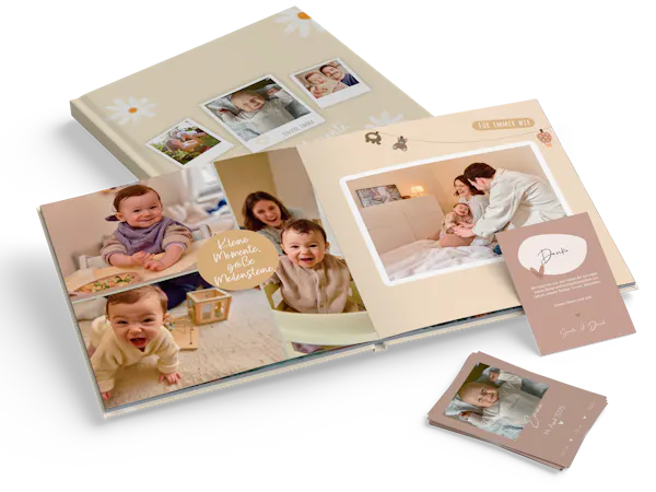 Pixum Fotobuch mit Kinderbildern und eine Karte mit Einsteckfoto mit einem Kinderdesign
