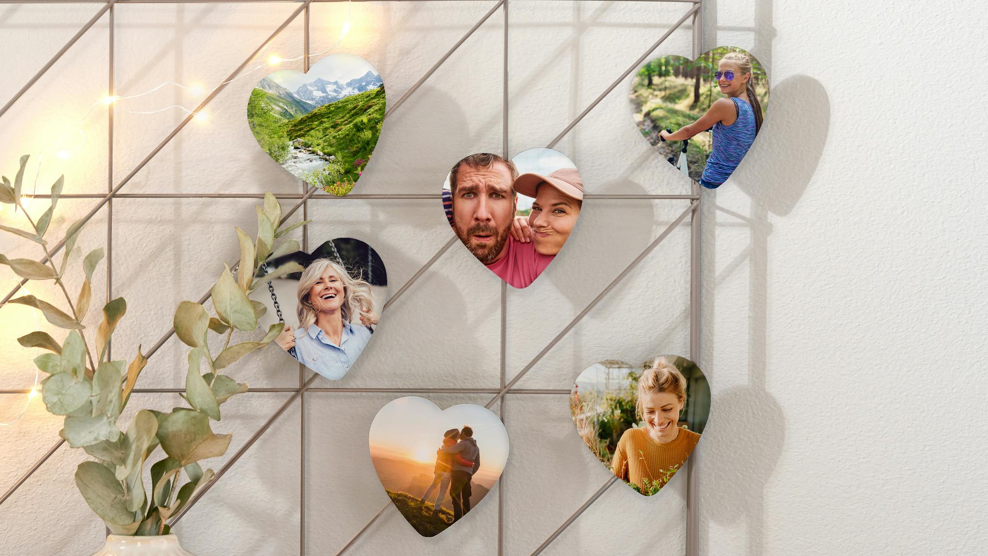 Photo magnets heart-shaped with family image