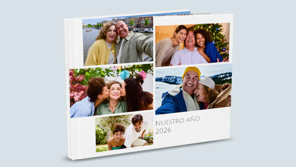Álbum de fotos con portada estilo collage Álbum de fotos con portada estilo collage