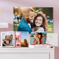Cadeaux photo pour la Saint-Valentin Produits photo à personnaliser pour la Saint-Valentin : livre photo, déco murale et boite personnalisée