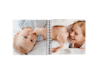 Images détourées d'un babylivre Pixum avec des photos d'une maman et son bébé