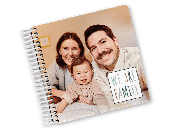 Fotolibro Pixum Baby con foto di famiglia