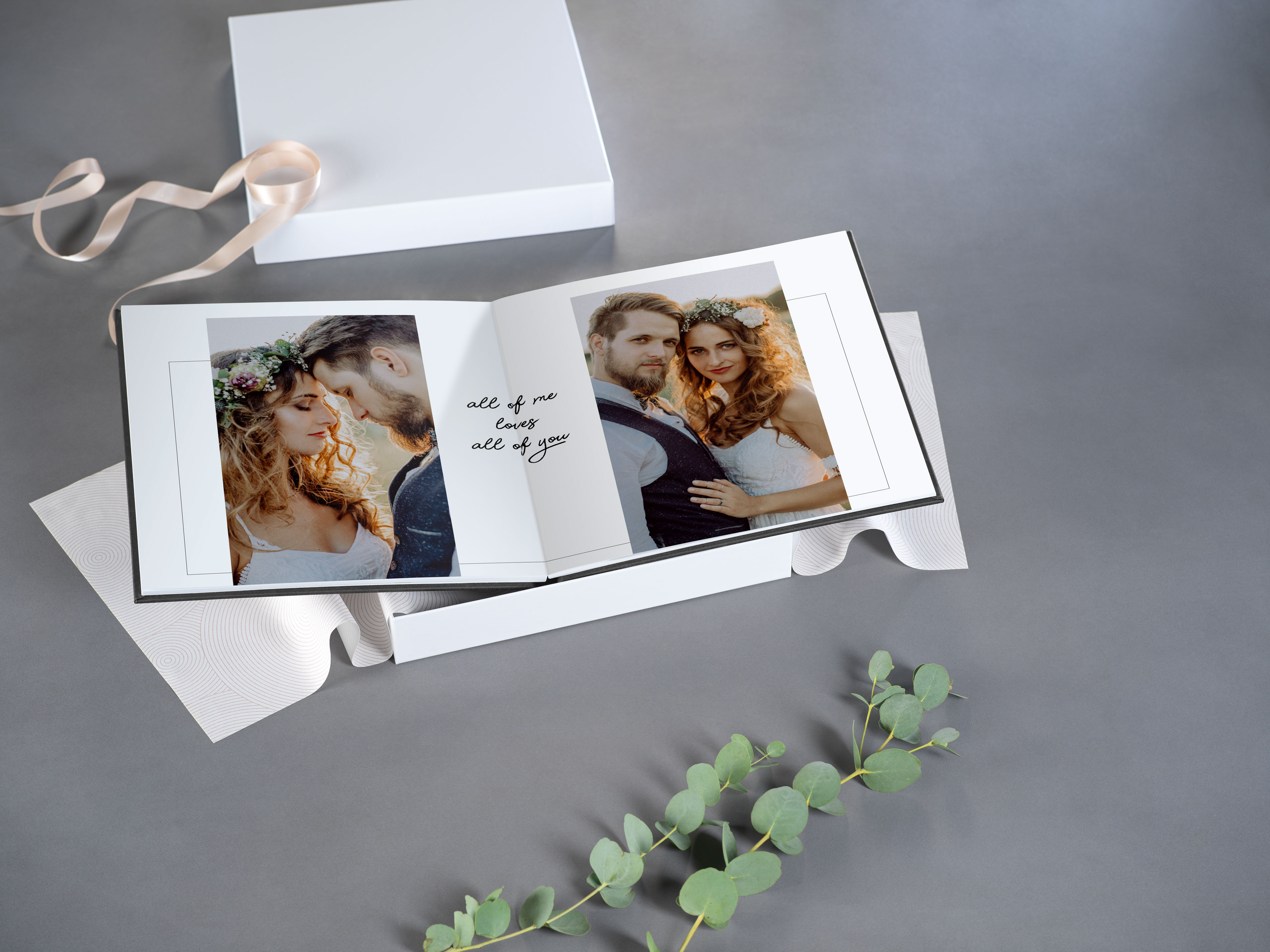 Pixum Fotobuch im Ledereinband schwarz