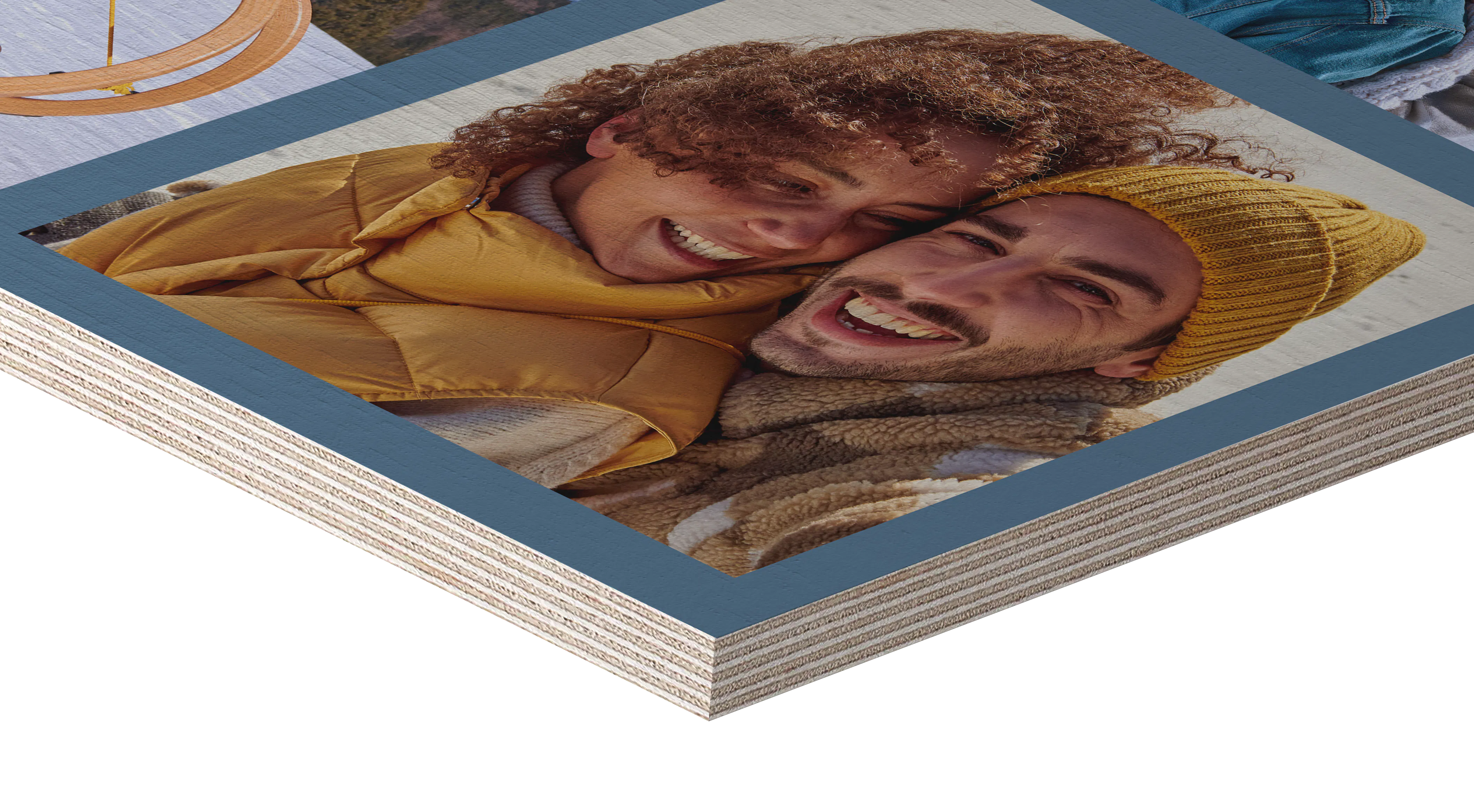 Lav fotocollage på træ