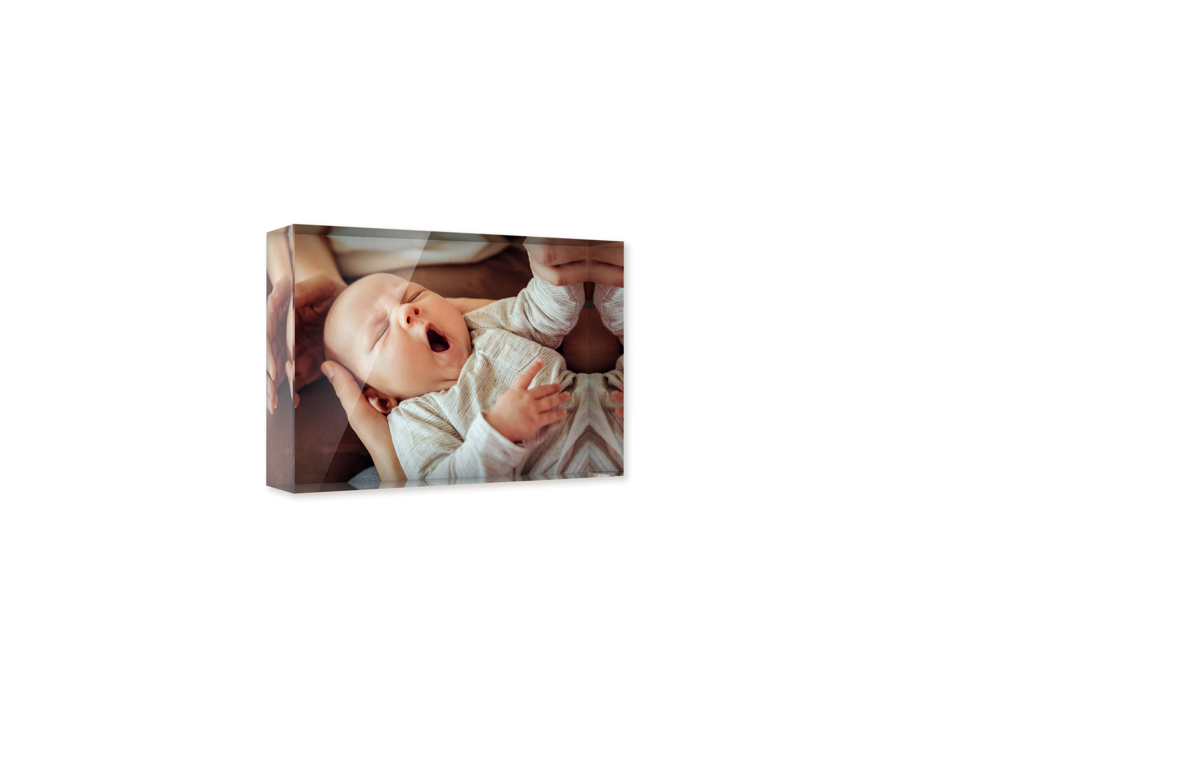Glasfoto mit Babymotiv als Freisteller