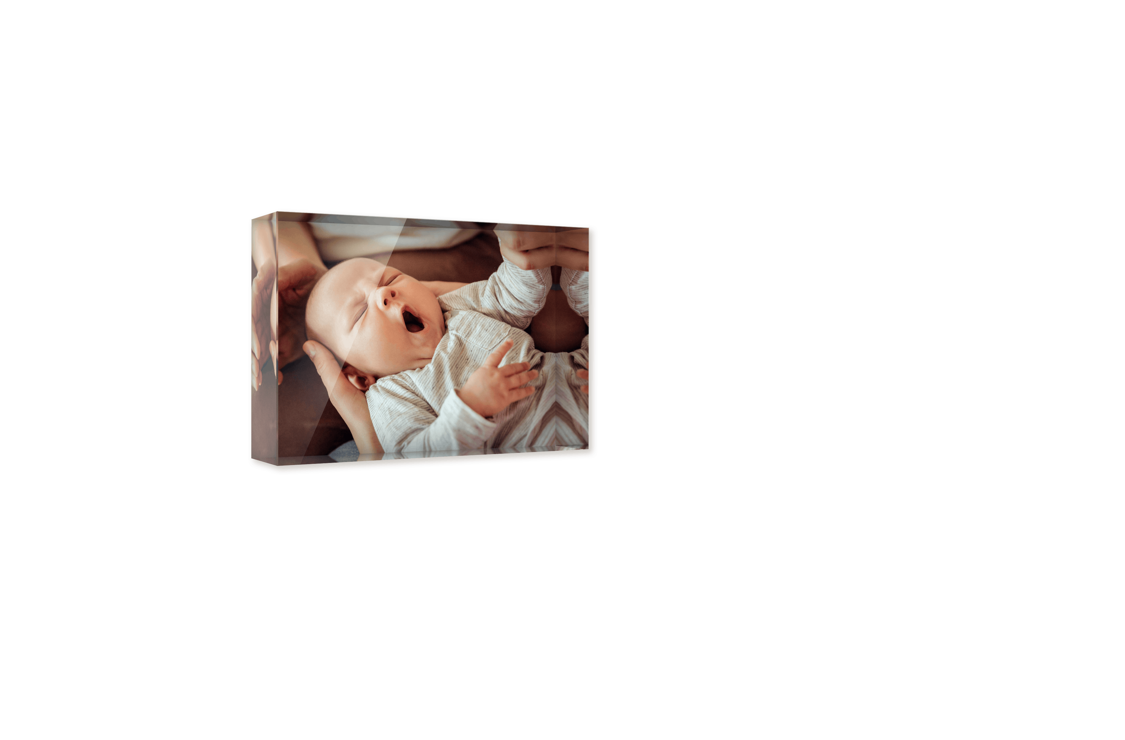 Glasfoto mit Babymotiv als Freisteller