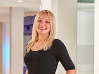 Pixum Mitarbeiterin Azra Omeragic Pixum Mitarbeiterin Azra Omeragic