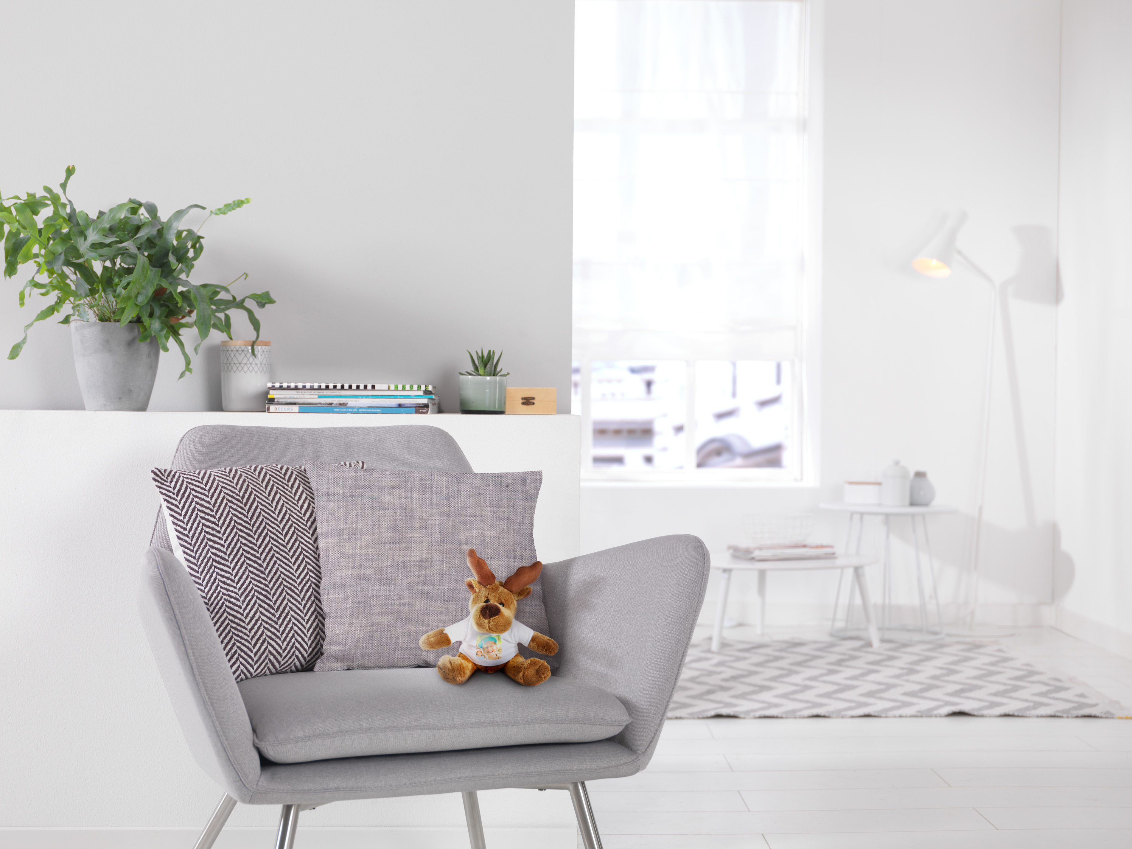 Sitzender Foto-Kuscheelch mit Foto 