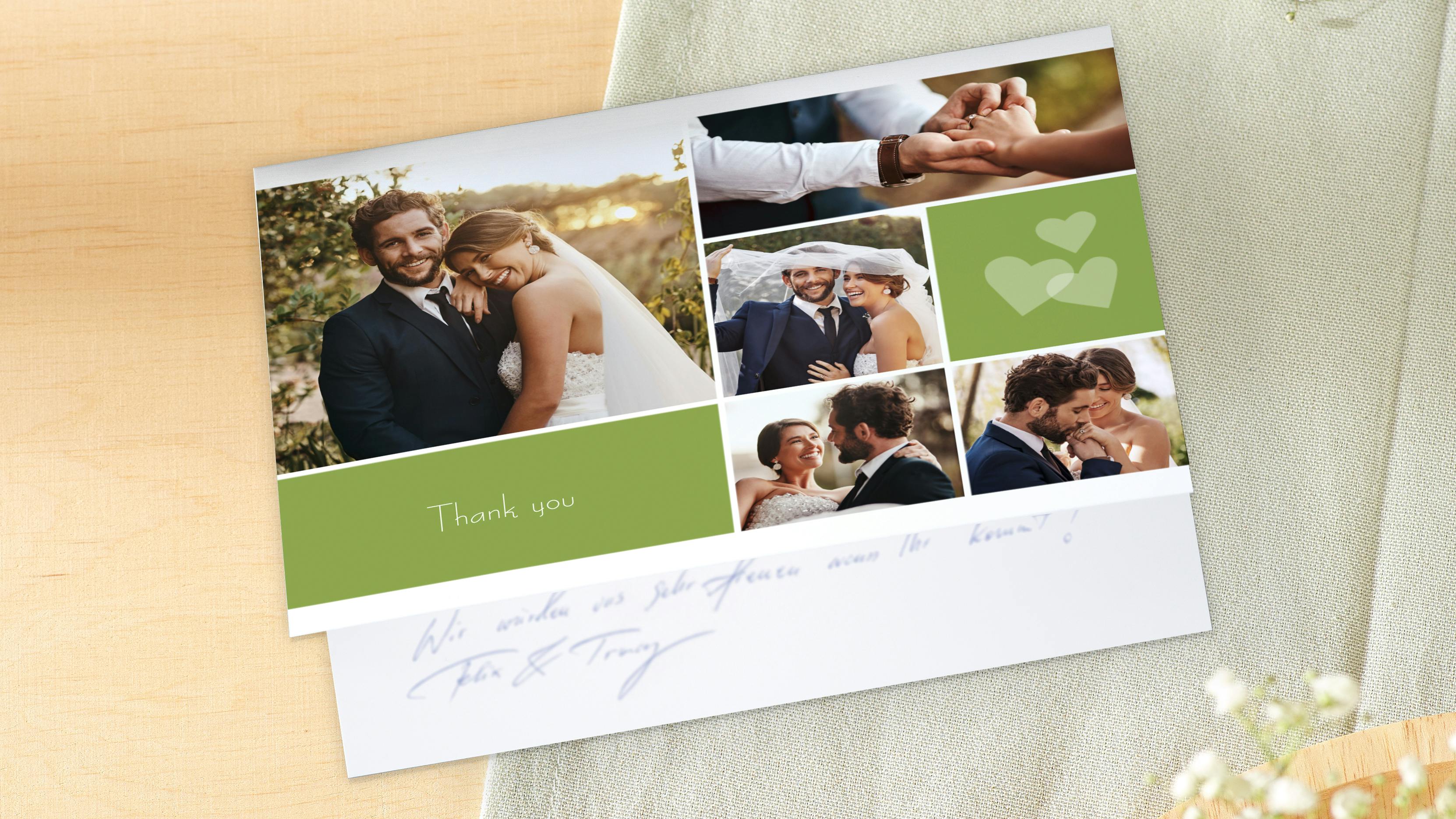 Carte pliante de remerciement avec photos de mariage