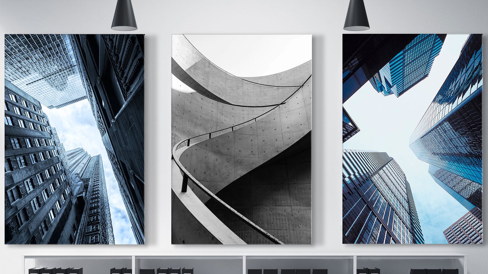 Große Acrylglasbilder mit Architekturmotiven in einem Büro