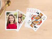 Baraja de cartas personalizada Baraja de cartas personalizada con fotos familaires en ambiente