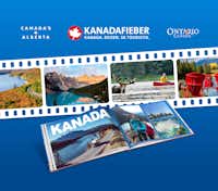 Freisteller mit Fotobuch und Fotostreifen von der Kanada-Reise