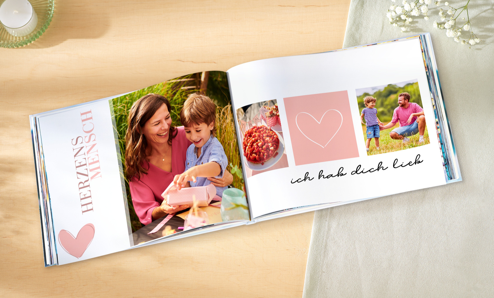 Pixum Fotobuch im Querformat mit Familienbildern zum Muttertag