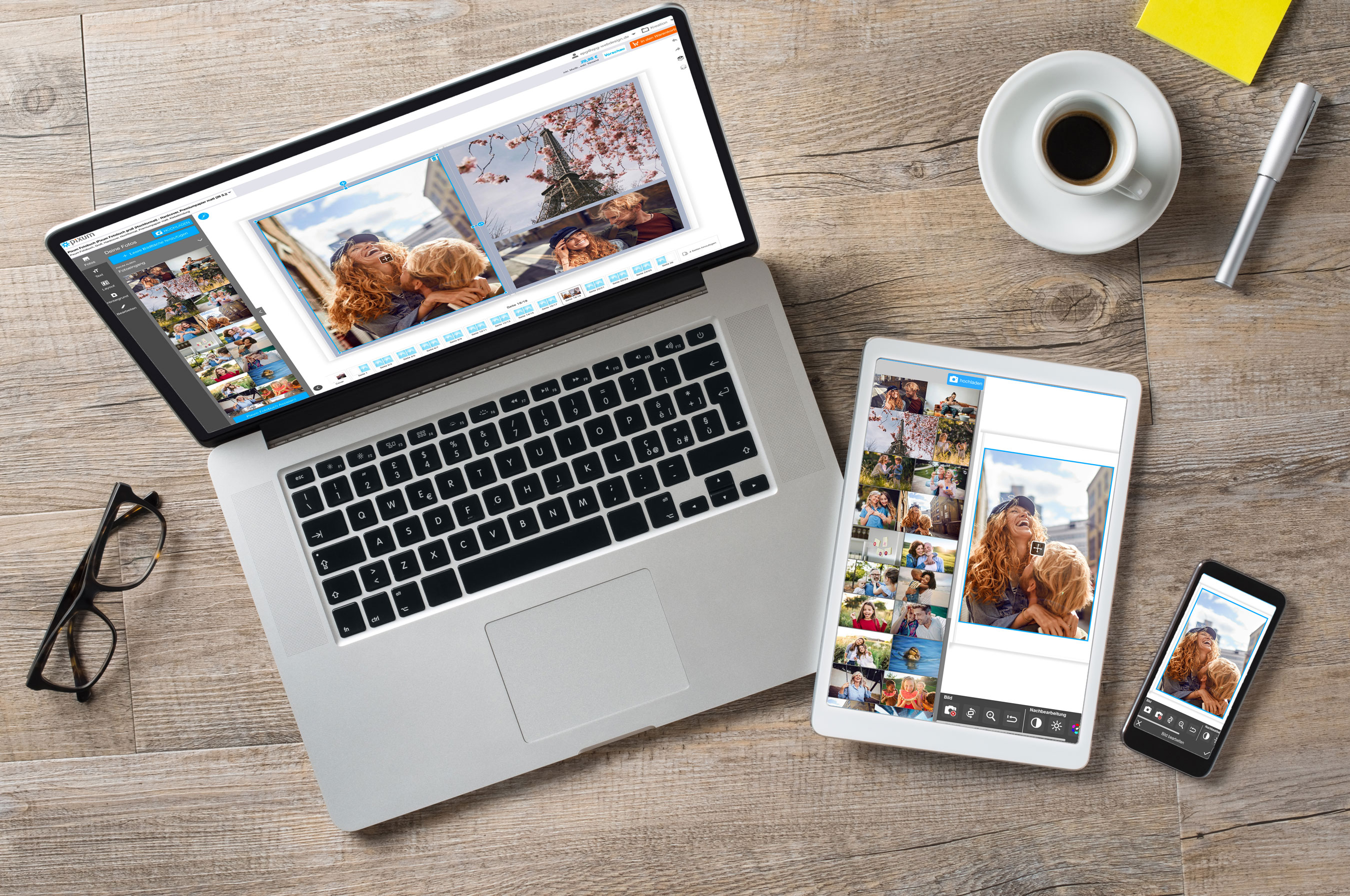 Ordinateur portable, tablette et smartphone photographiés d'en haut