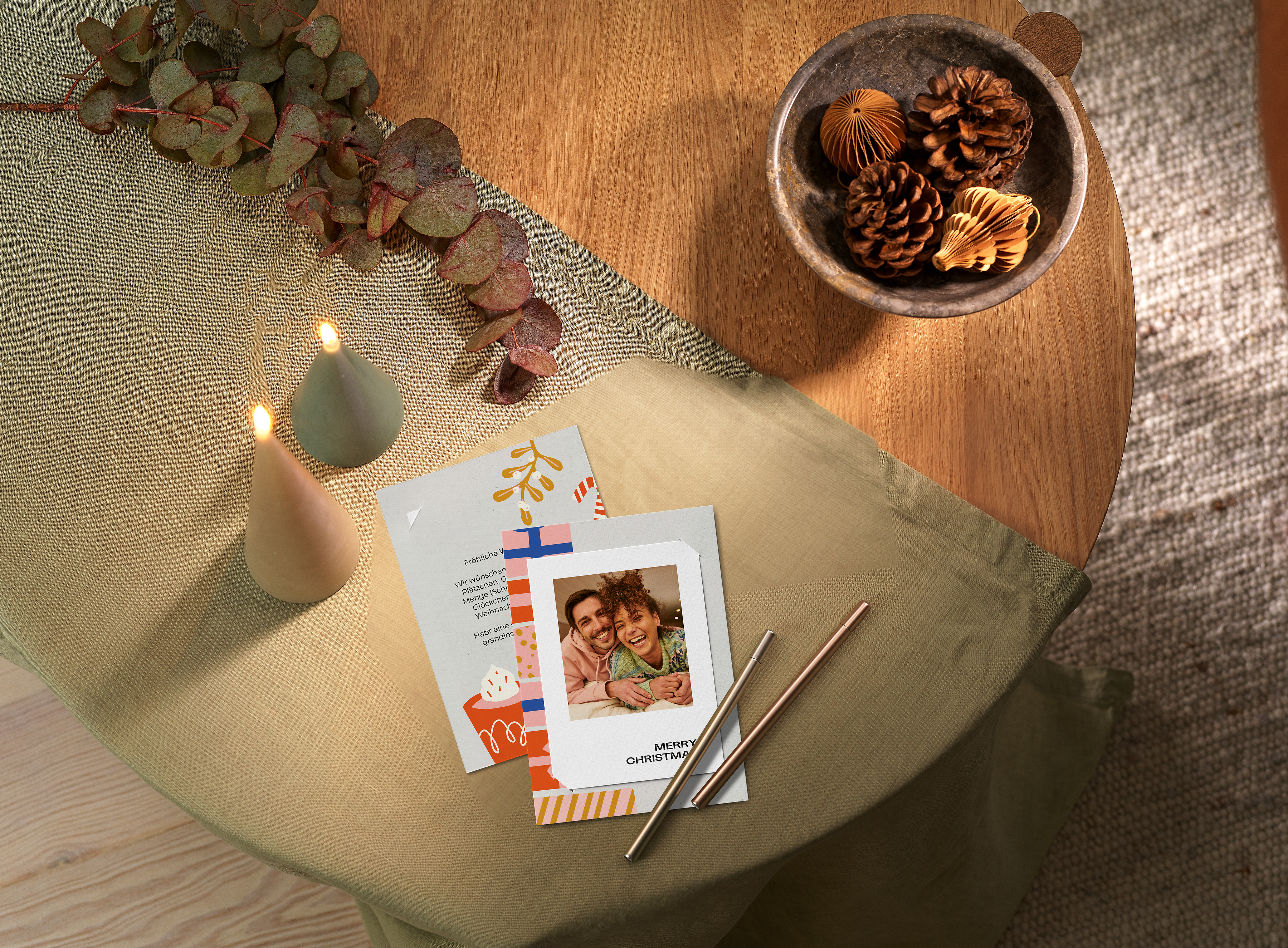 Eine Foto-Karte mit Einsteckfoto zum Anlass Weihnachten mit einem Design