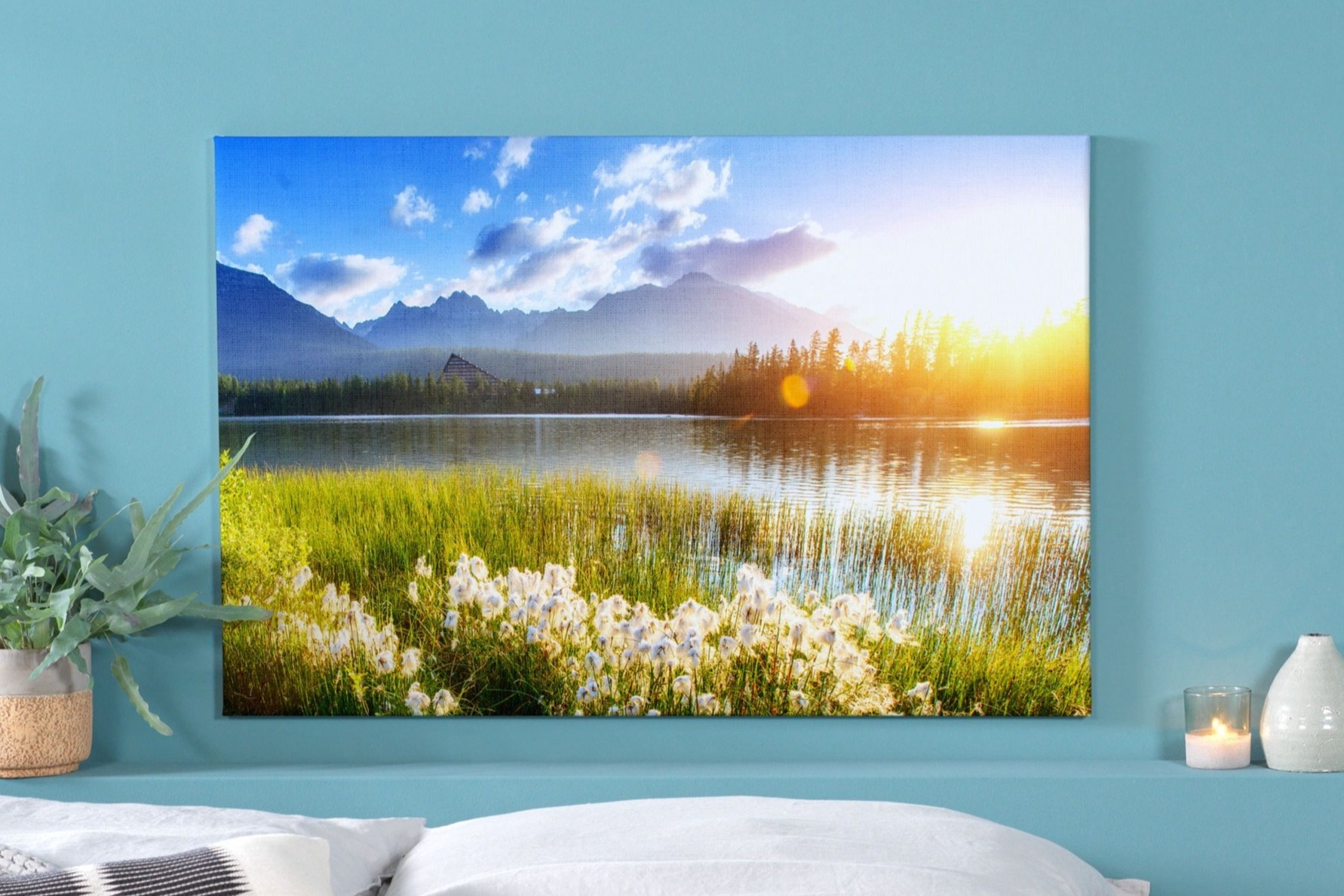 Fotoleinwand mit Frühlingsbild im Ambiente