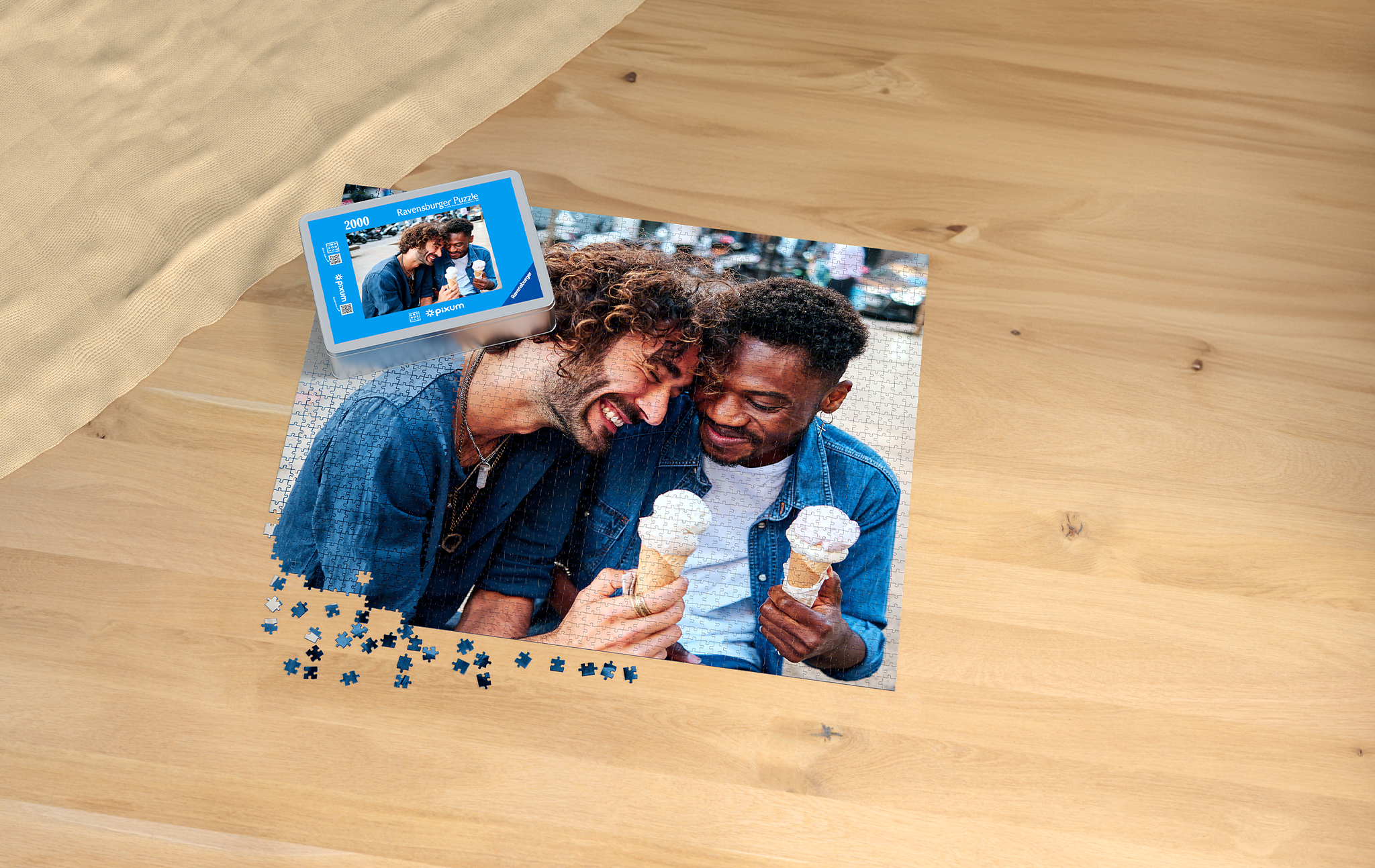 Ravensburger puzzle with 2.000 pieces and a couple photo