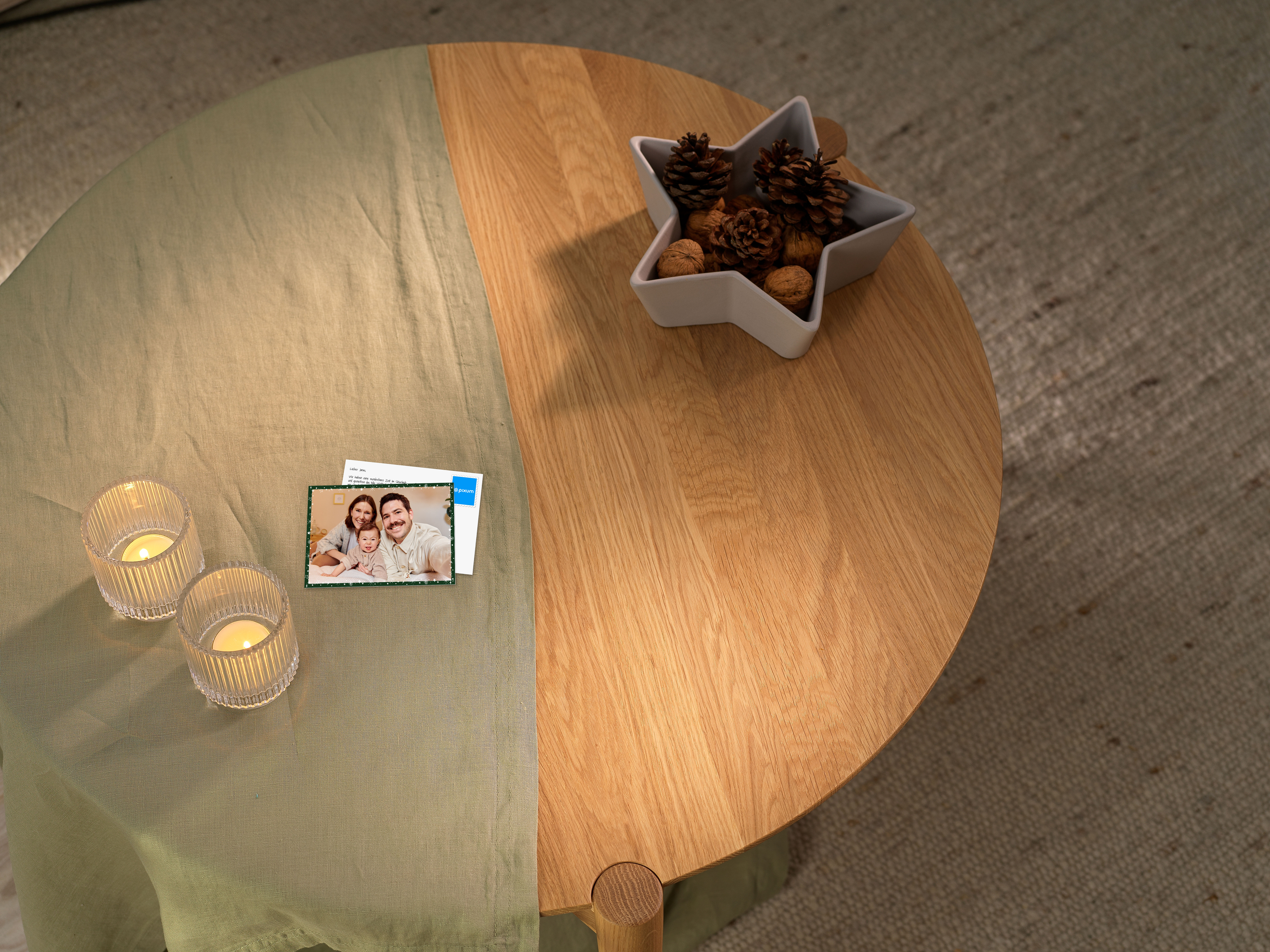 Beställ Pixum vykort via appen