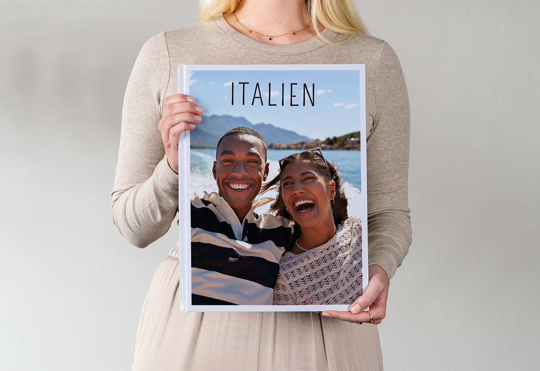 Álbum de fotos Pixum XXL con la foto de una pareja en Italia