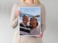 Pixum Fotobuch XXL hoch erstellen Pixum Fotobuch XXL im Hochformat mit Pärchenfoto in Italien
