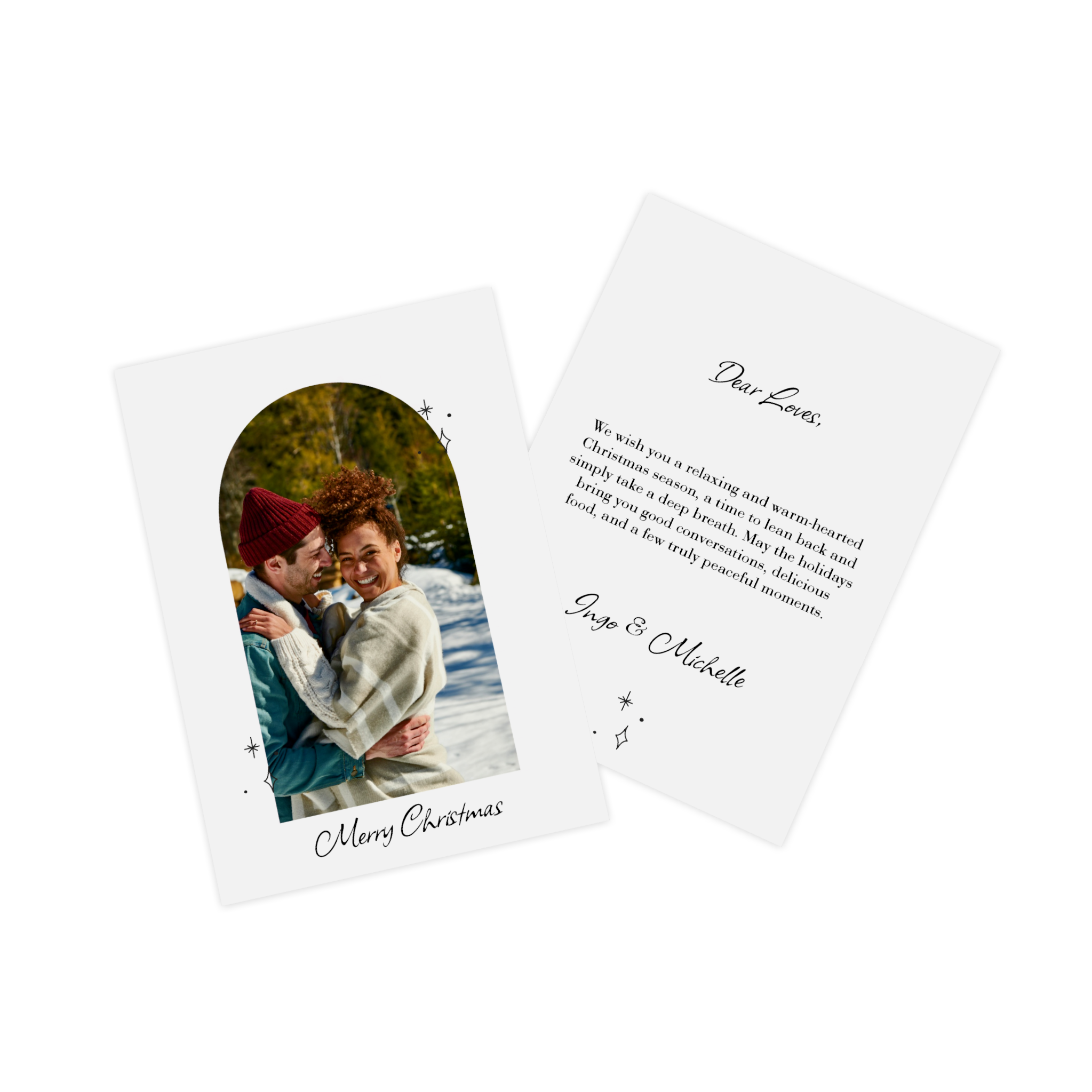 Carte de Noël personnalisée avec la photo d’un couple à la neige.