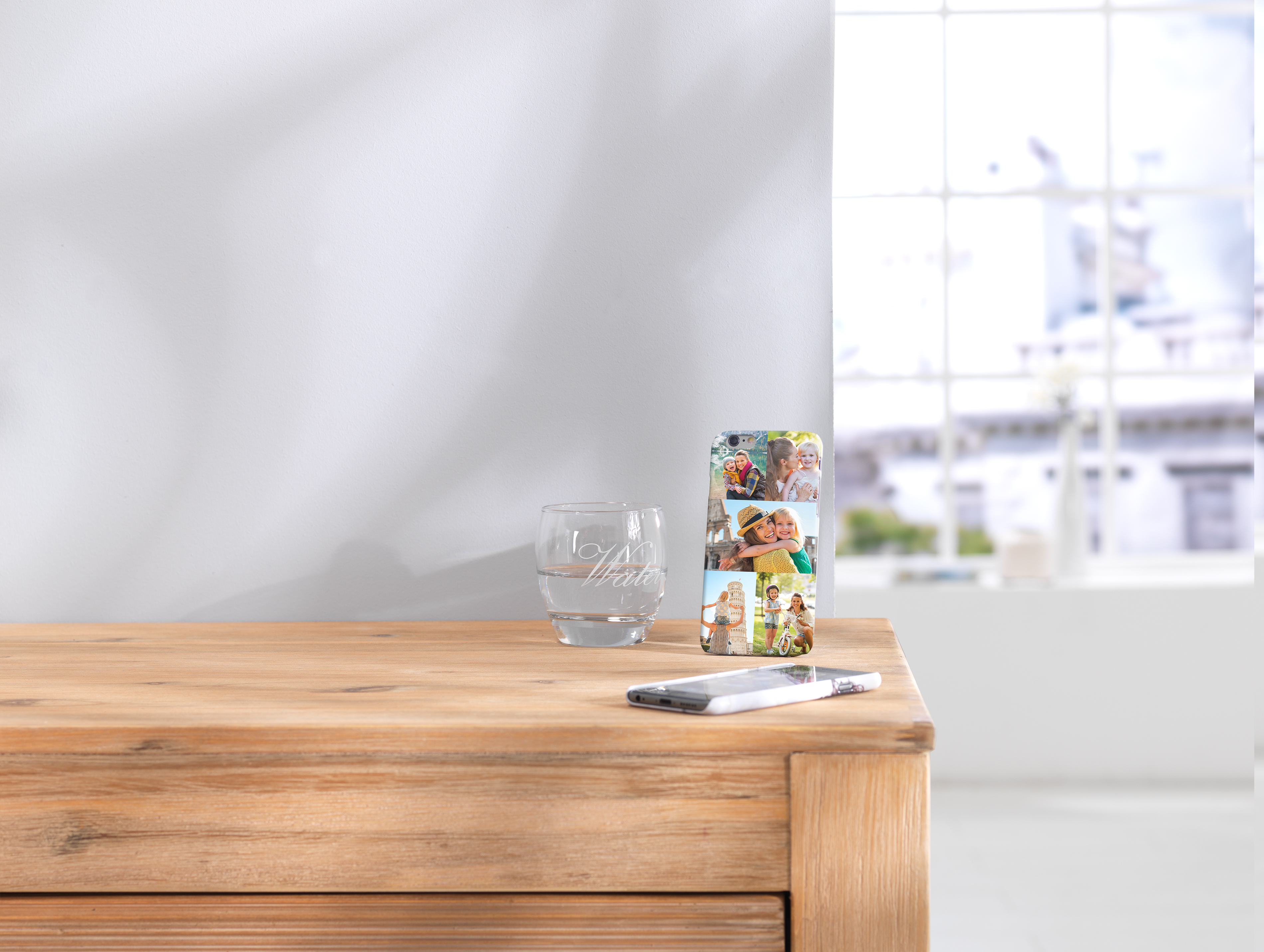 Gestalten Sie eine handyhüllen-Collage mit tollen Familienfotos - direkt online bei Pixum!