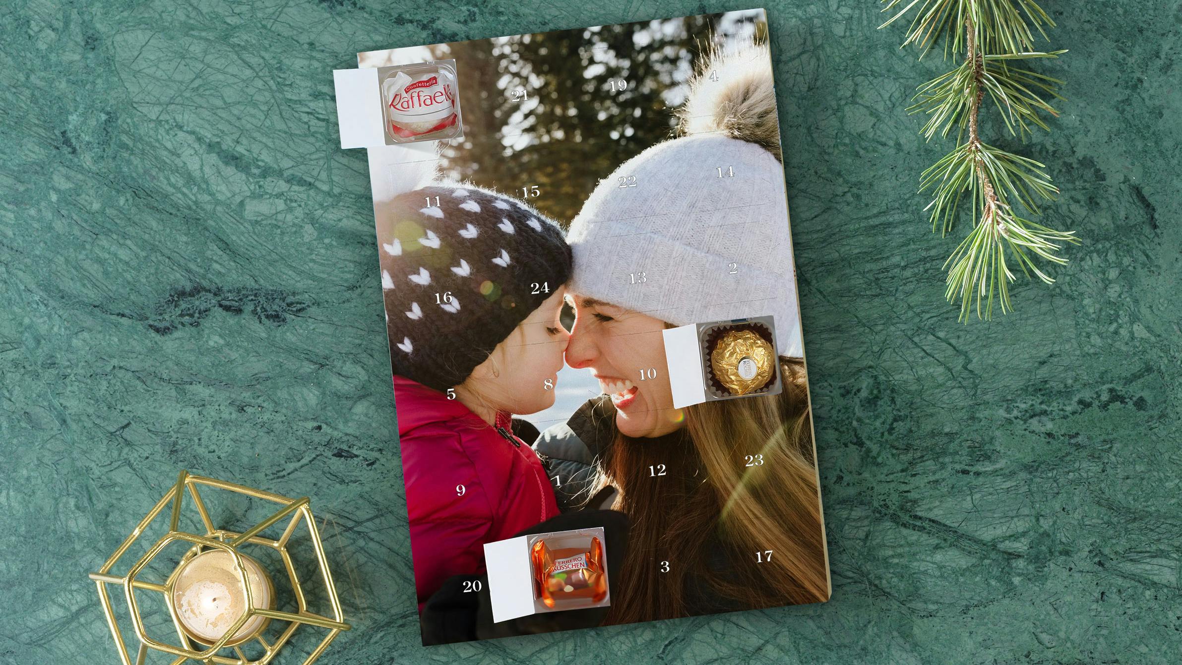 Gepersonaliseerde adventskalender met chocolade van Ferrero en een foto van een meisje in de sneeuw