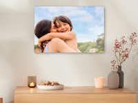 Pixum Galerie-Print Pixum Galerie-Print mit Hochzeitsfoto als Wandbild über einer Kommode.